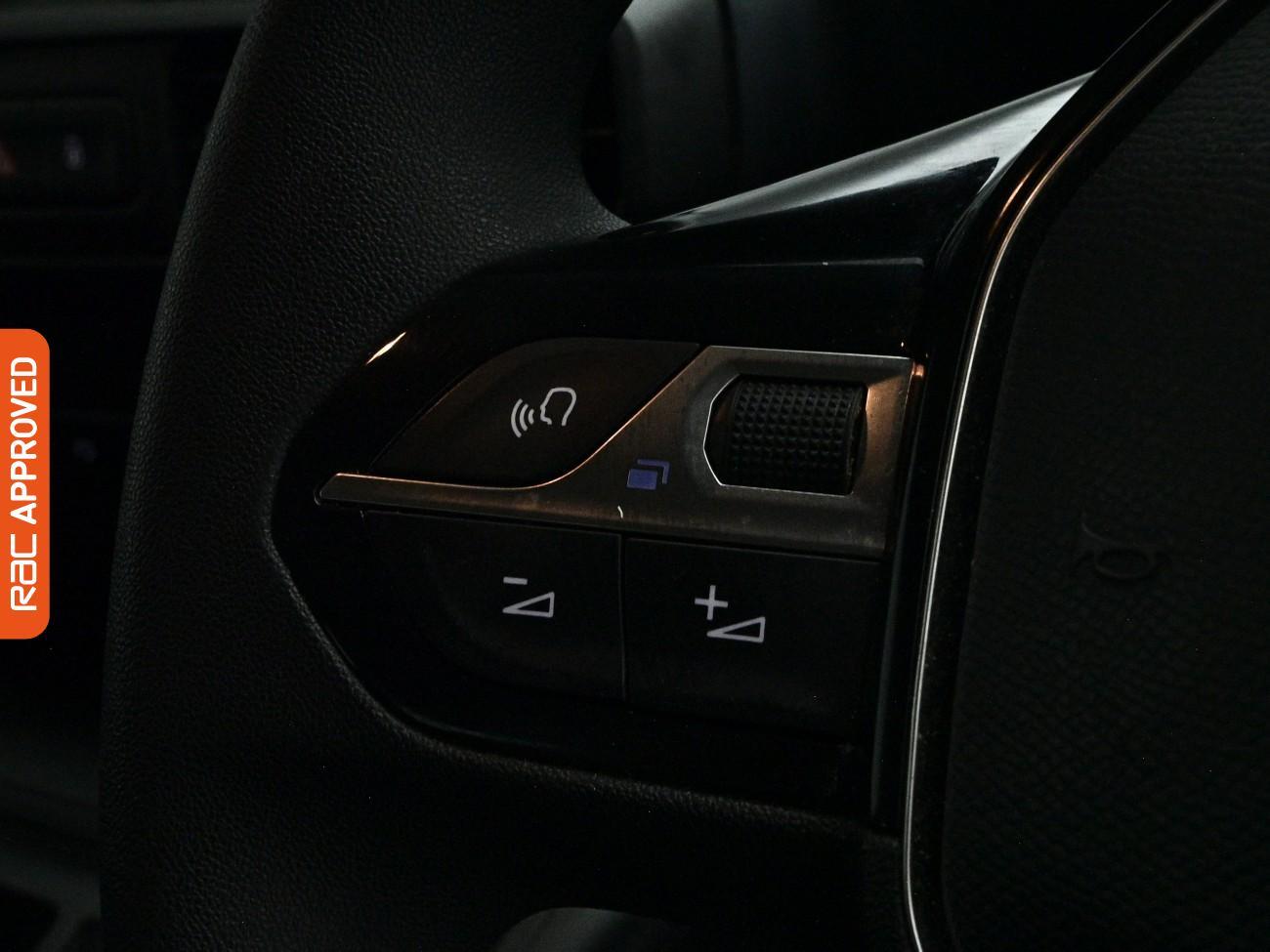 Peugeot E-Rifter view 25