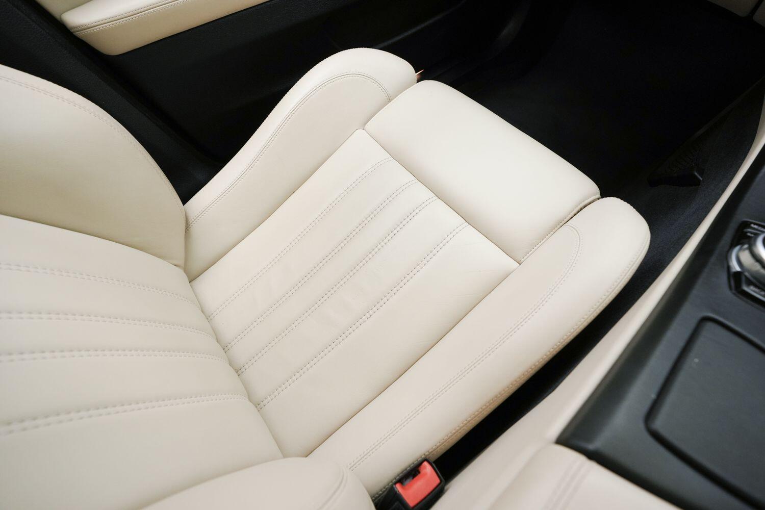 BMW M5 view 24