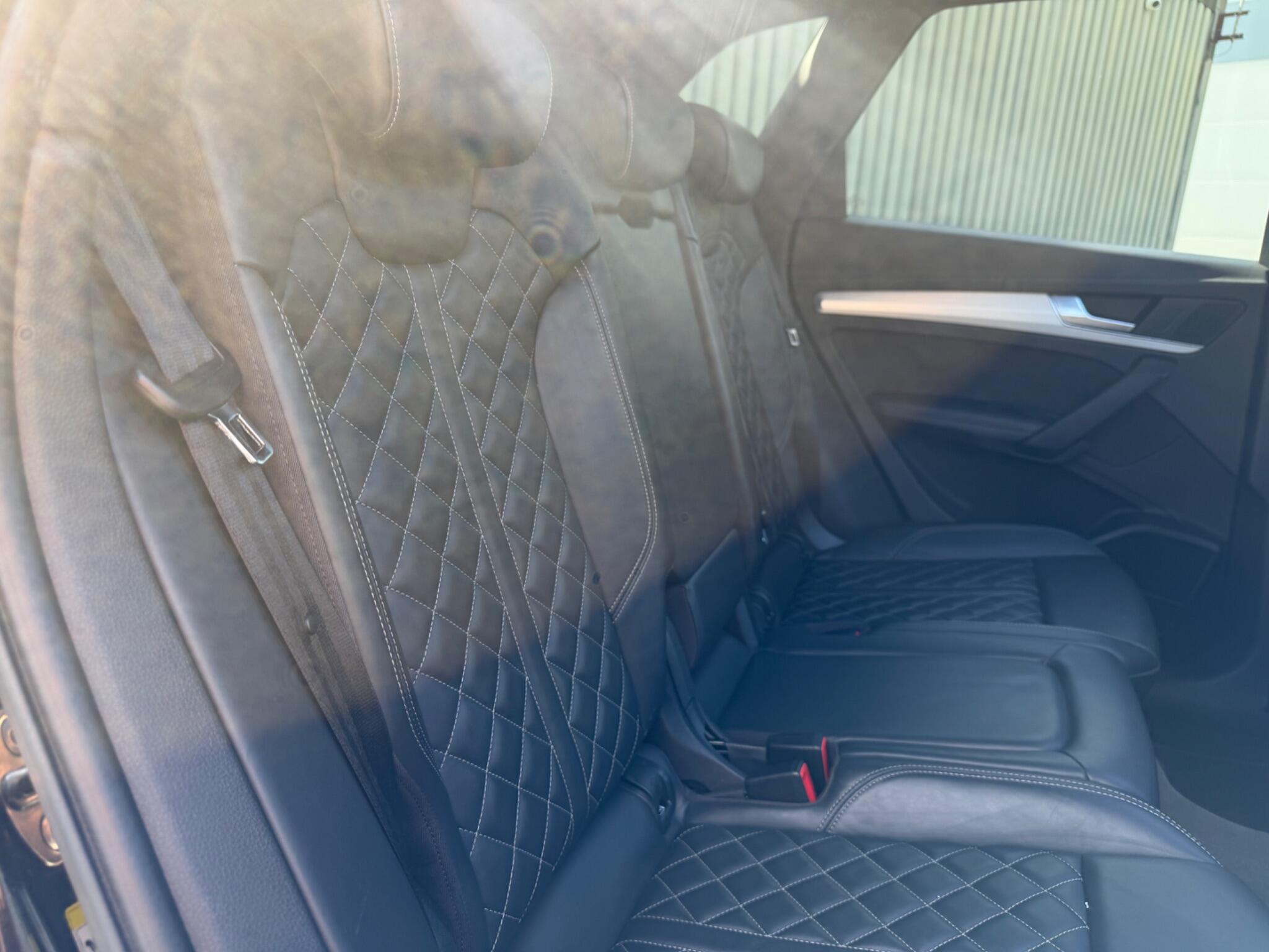 Audi SQ5 view 7