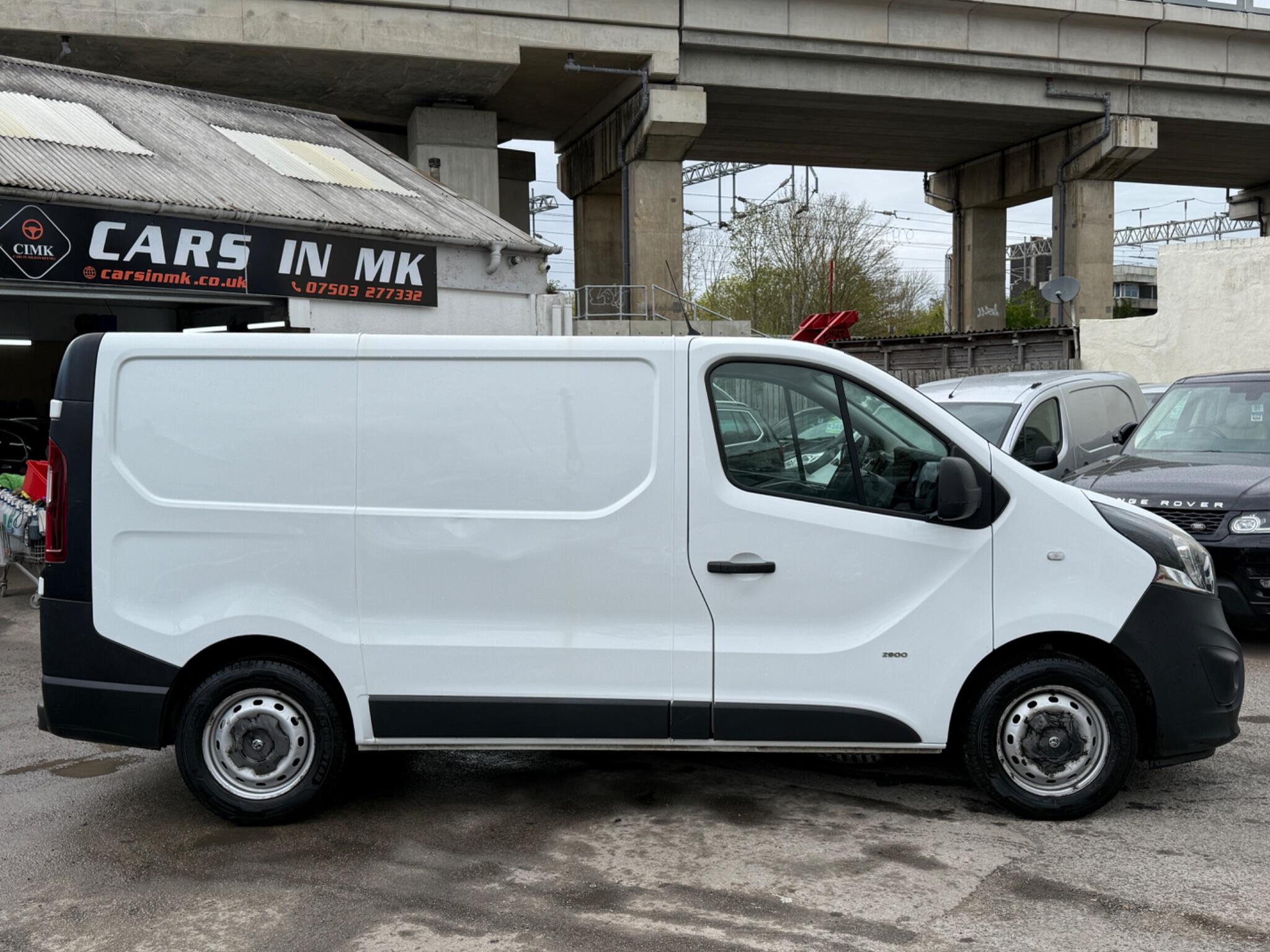 Vauxhall Vivaro - Image 20
