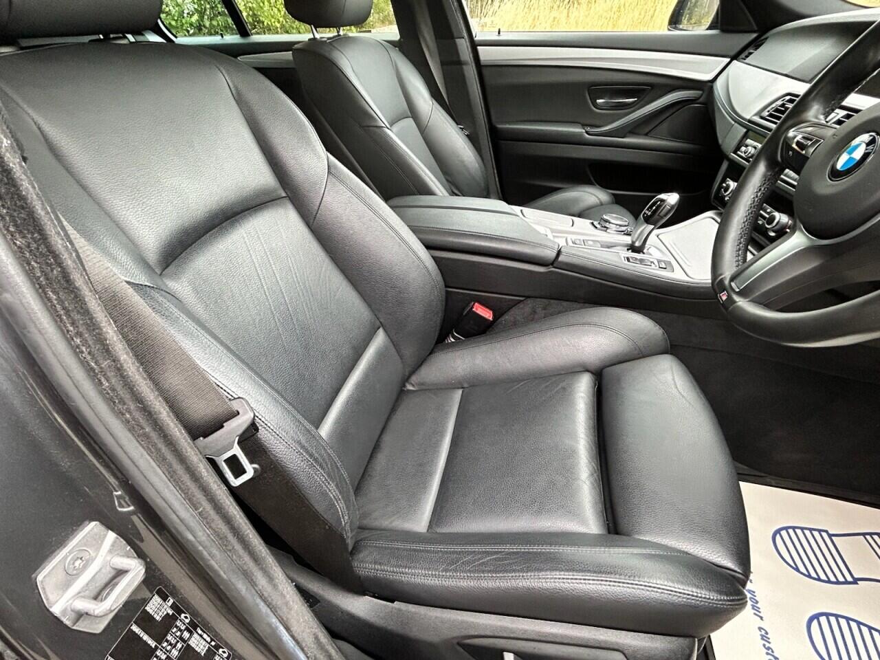 BMW 5 Series view 23