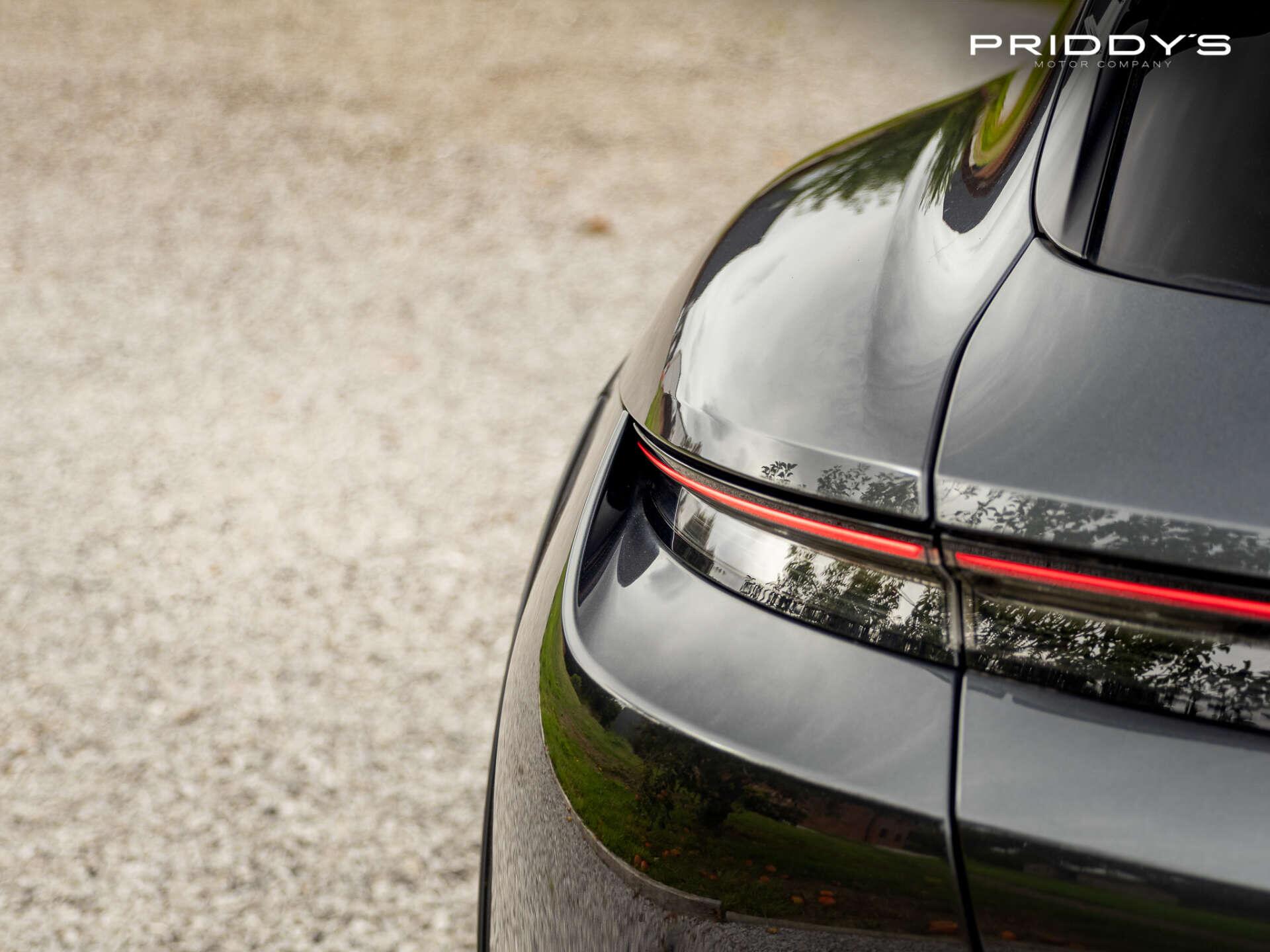 Porsche Taycan view 29