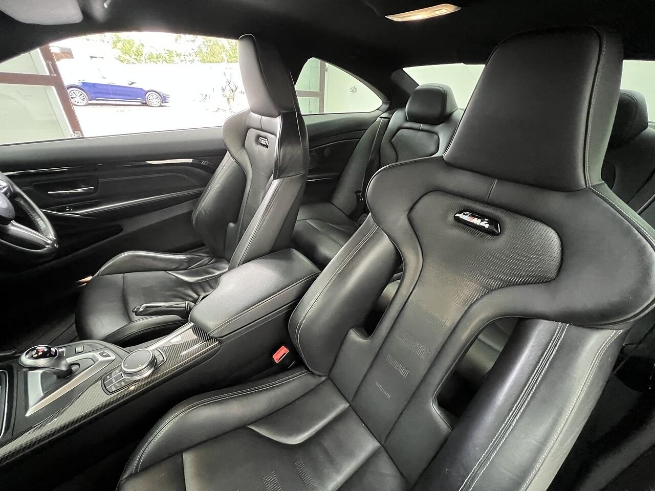 BMW M4 view 18