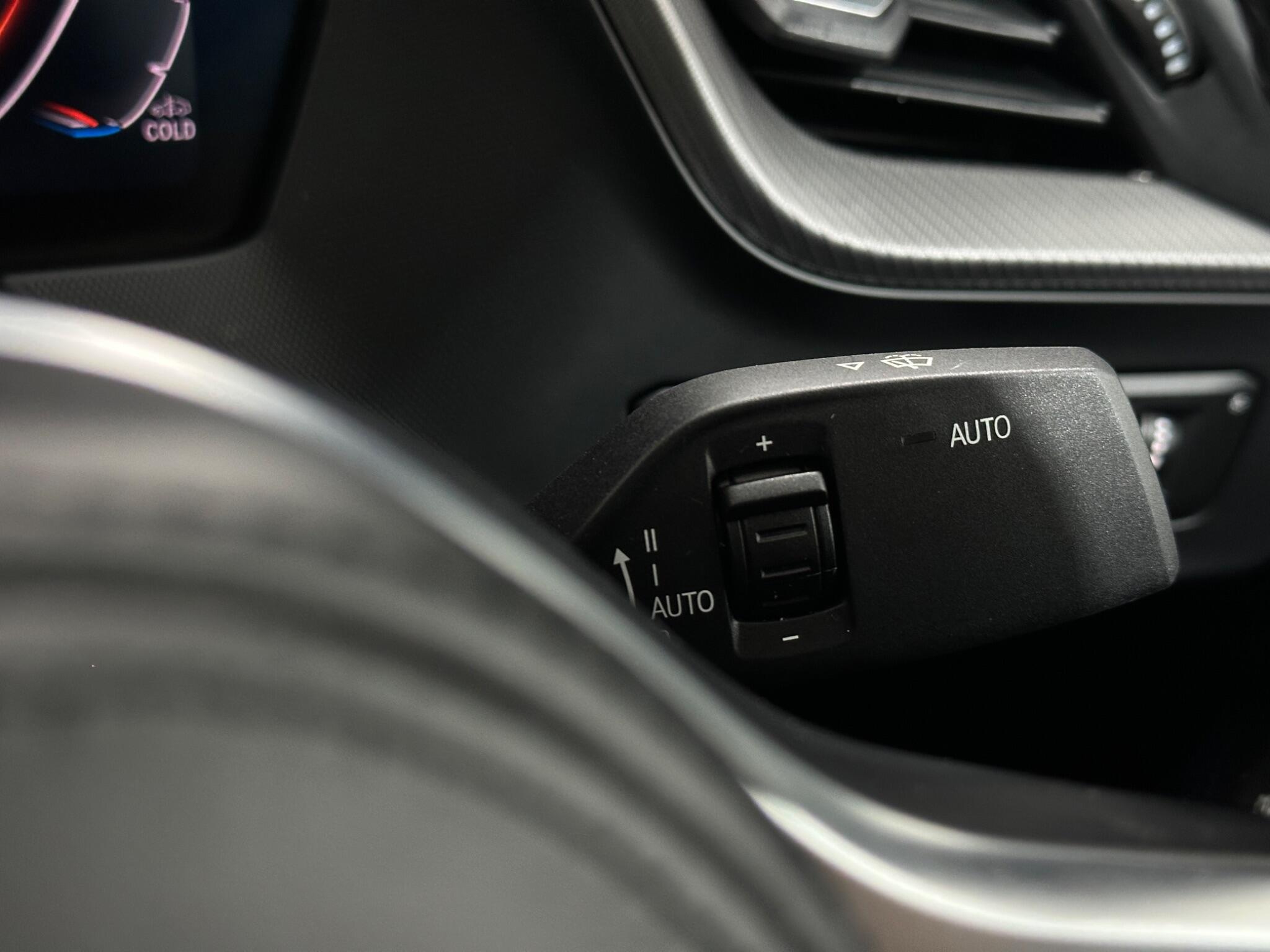 BMW 2 Series view 16