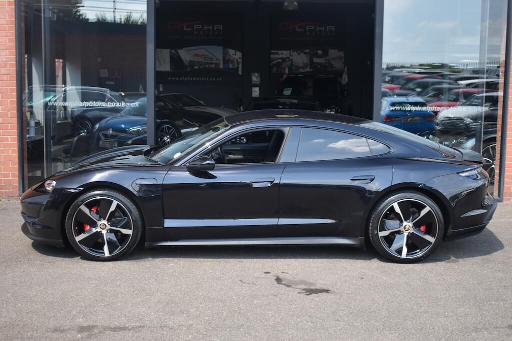 Porsche Taycan view 15