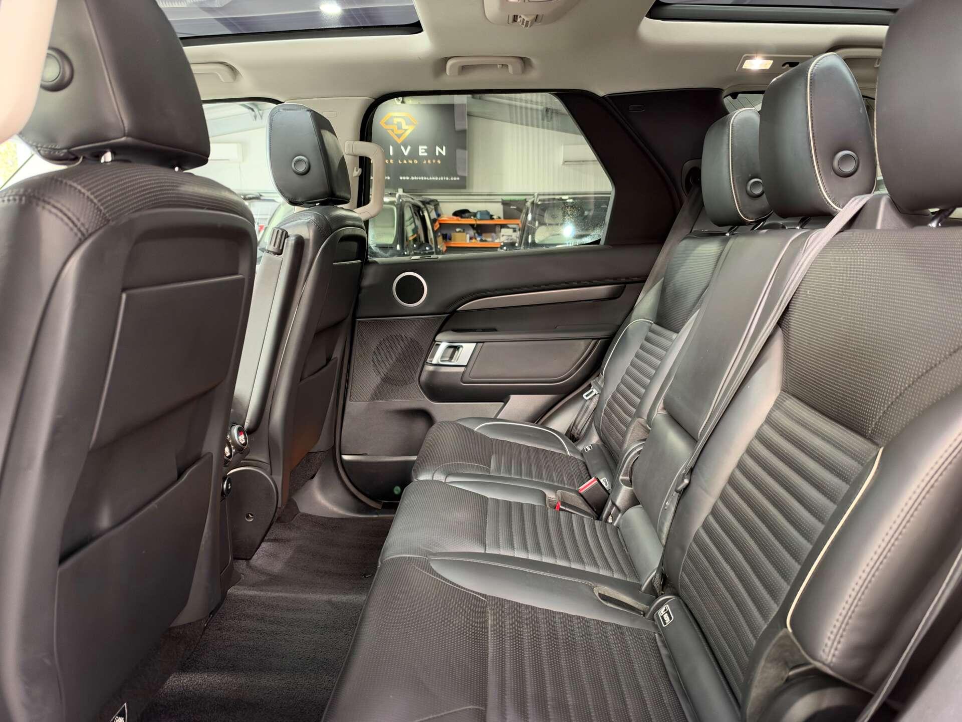 Land Rover Discovery view 33