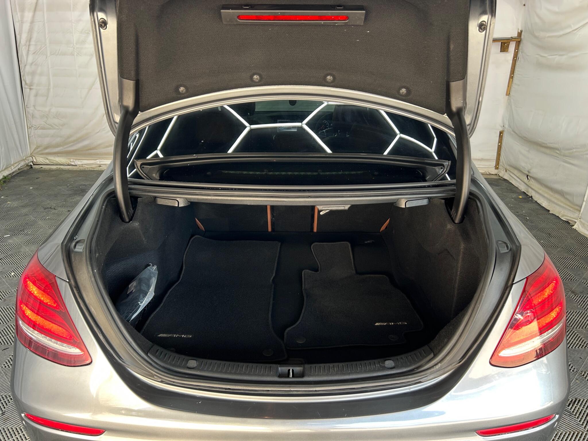 Mercedes-Benz E Class view 45