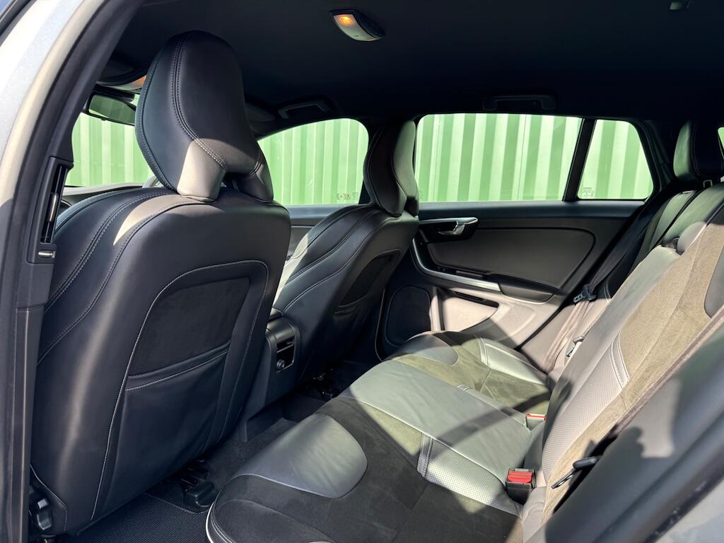 Volvo V60 view 38