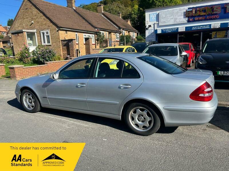 2005 Mercedes-Benz E Class image 18