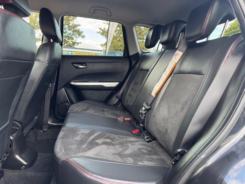 Suzuki Vitara view 19