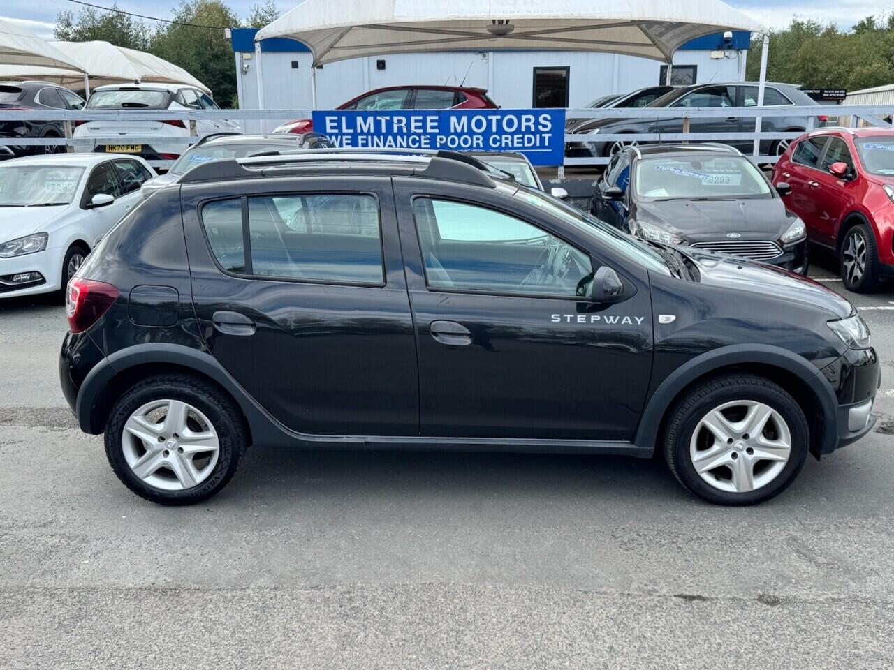 Dacia Sandero view 11