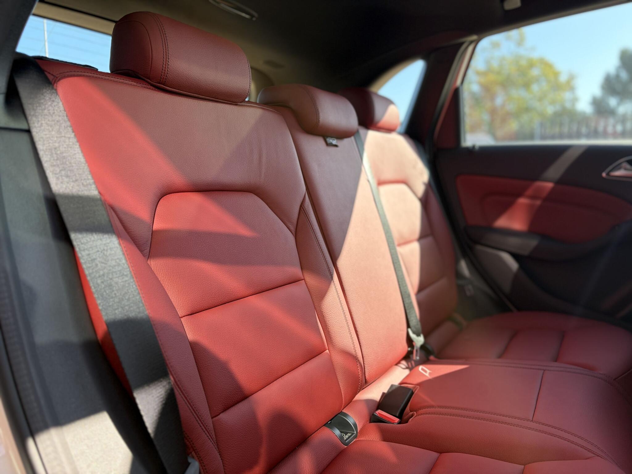 Mercedes-Benz B-Class view 29