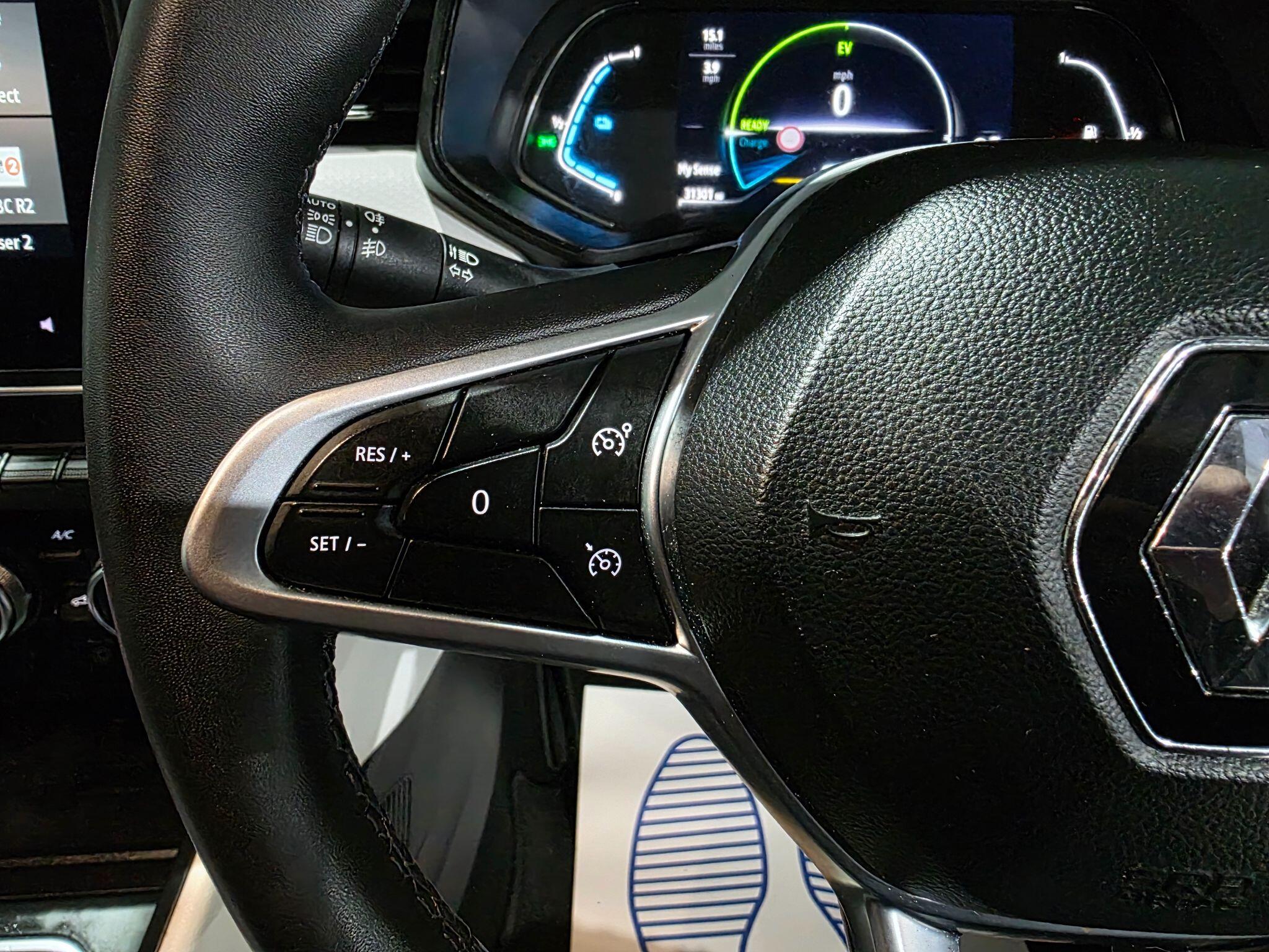 Renault Clio view 15