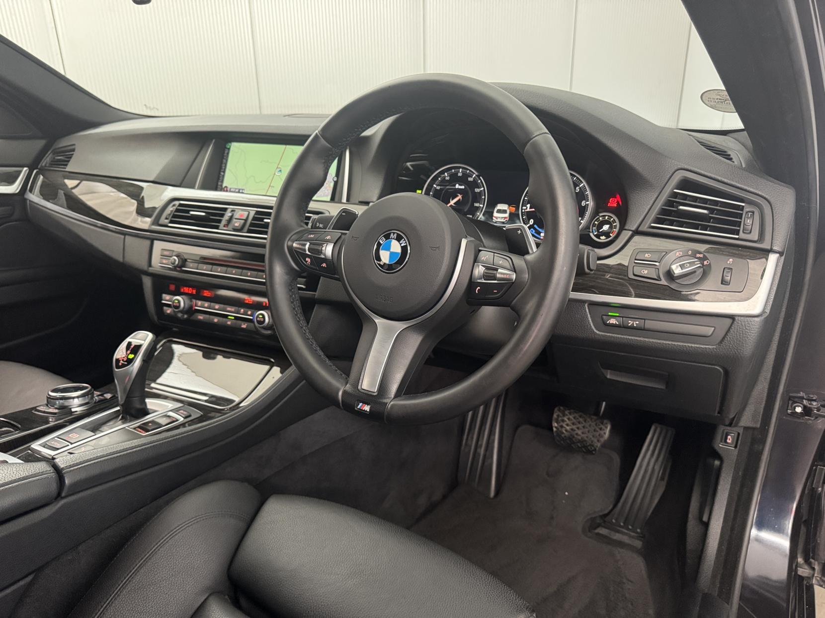 BMW 5 Series view 57