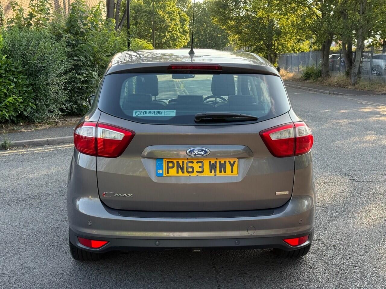Ford C-Max view 6
