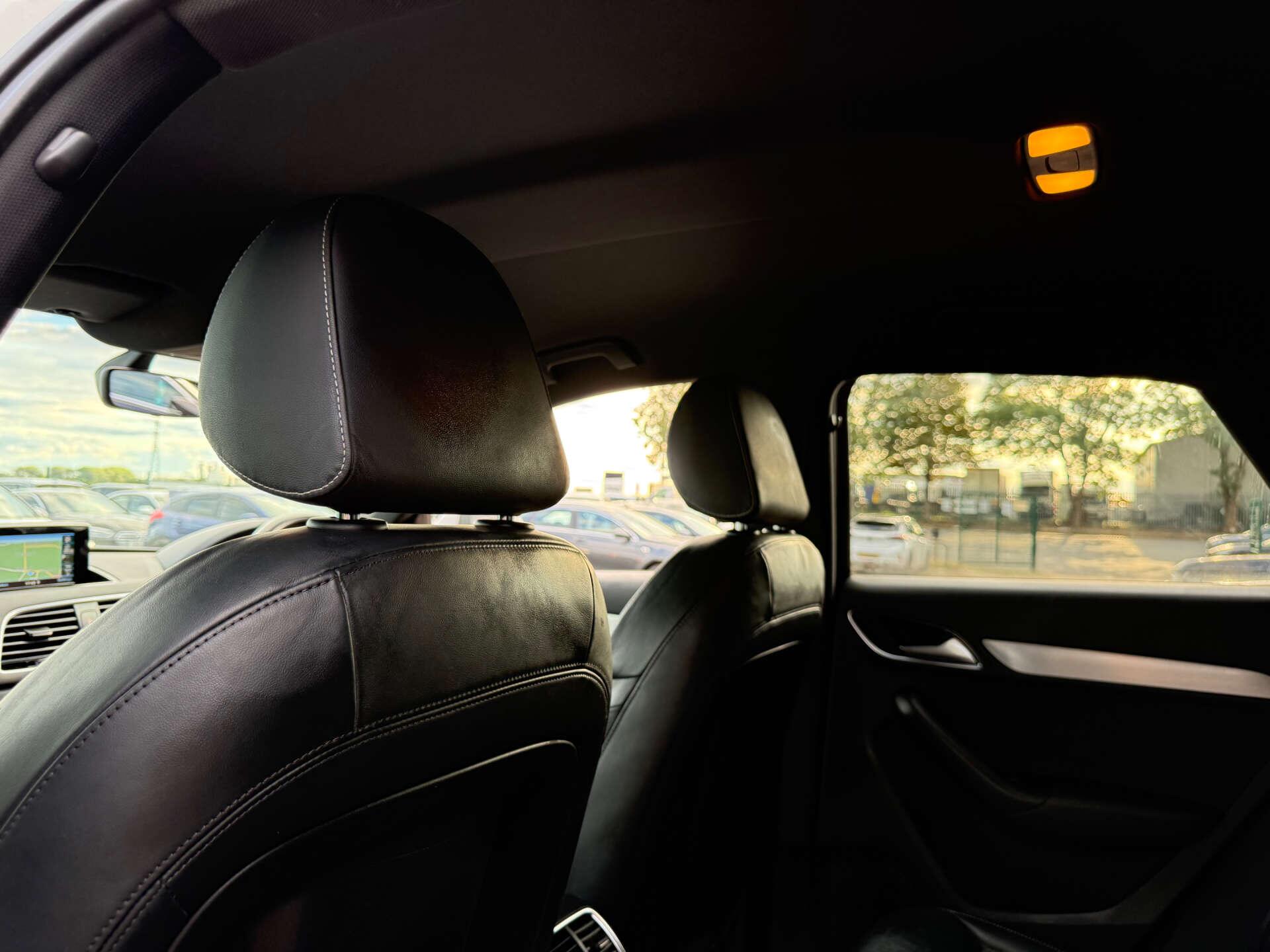 Audi Q3 view 72