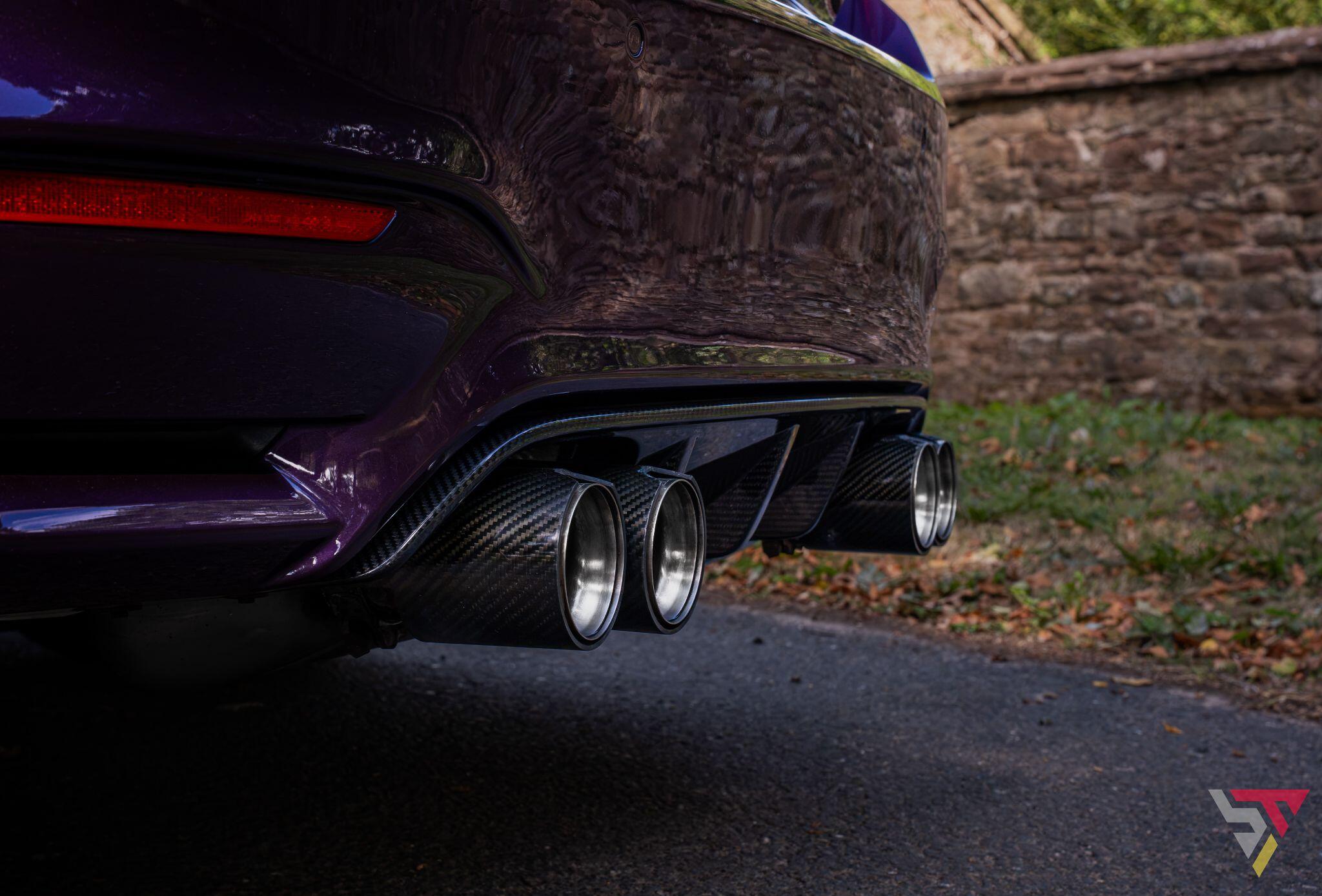 BMW M4 view 11