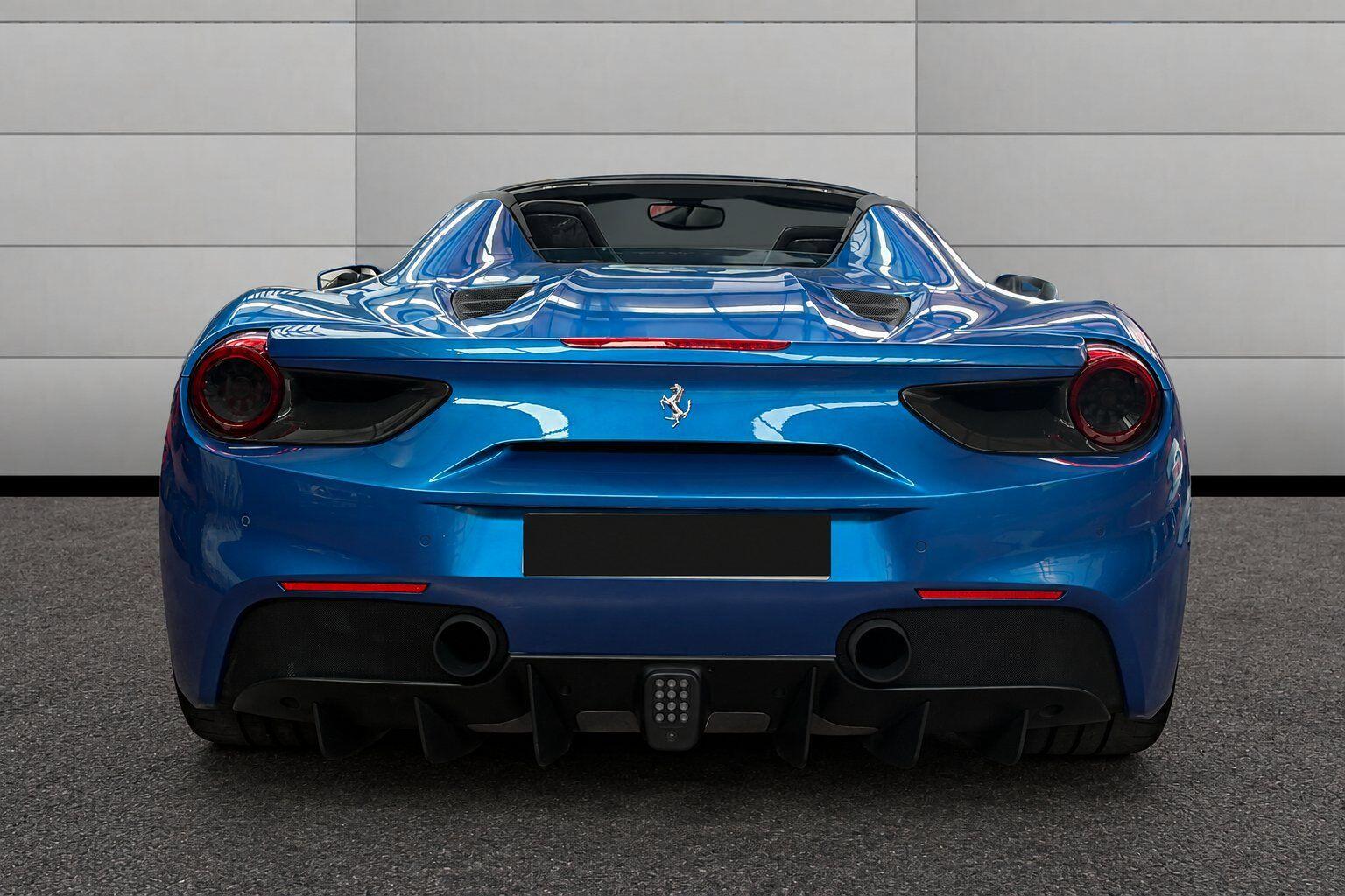 Ferrari 488 view 8