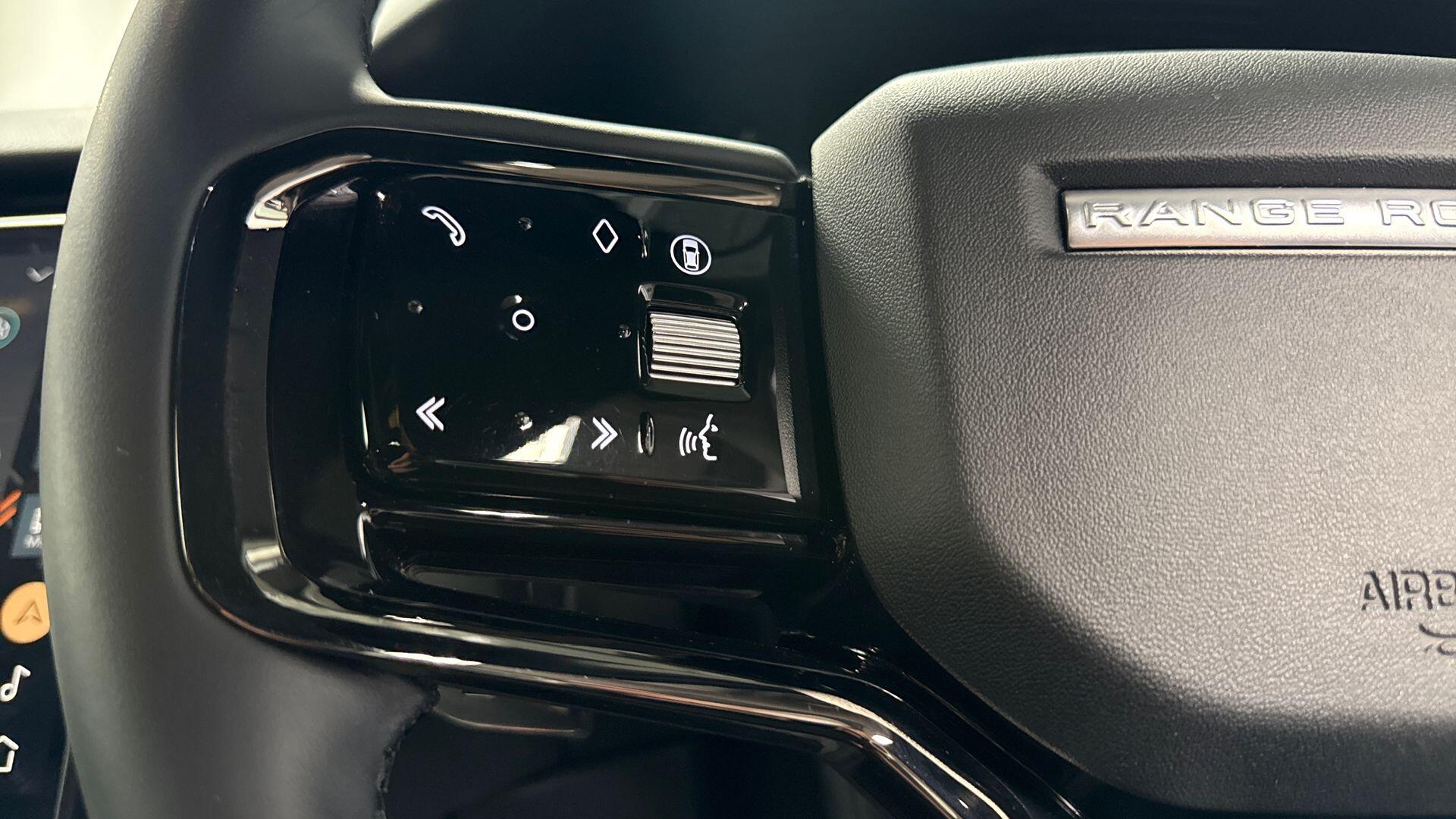 Land Rover Range Rover Velar view 26