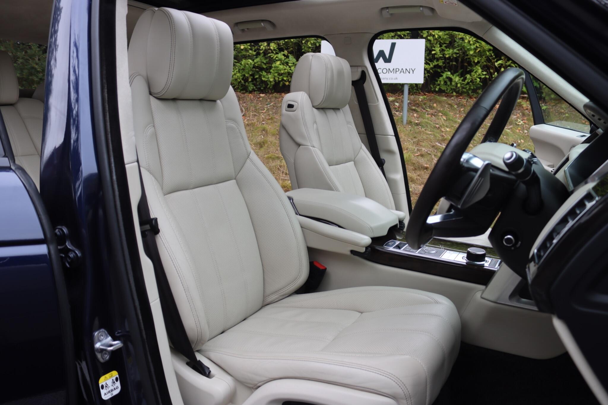 Land Rover Range Rover view 9