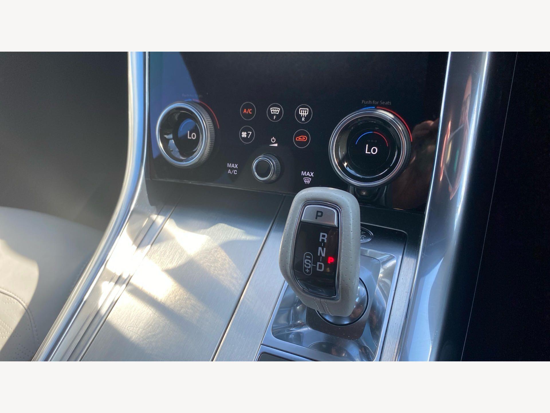 Land Rover Range Rover Sport view 16