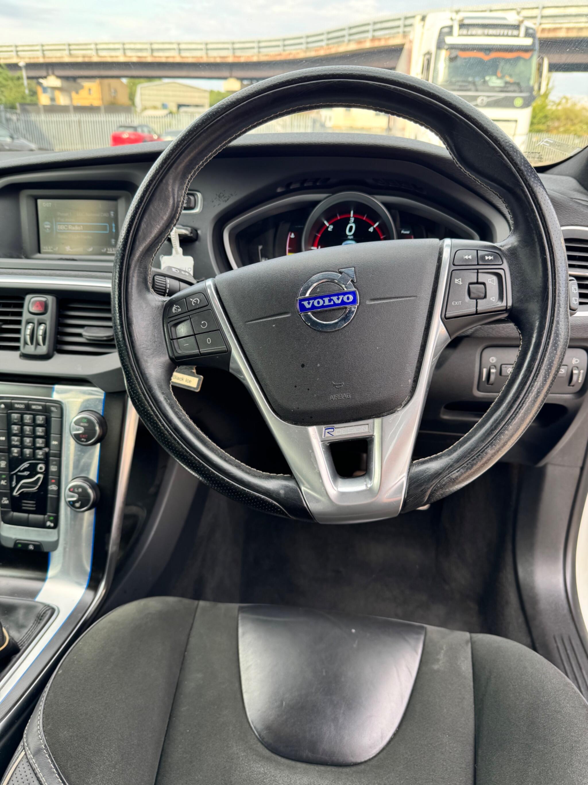 Volvo V40 view 42
