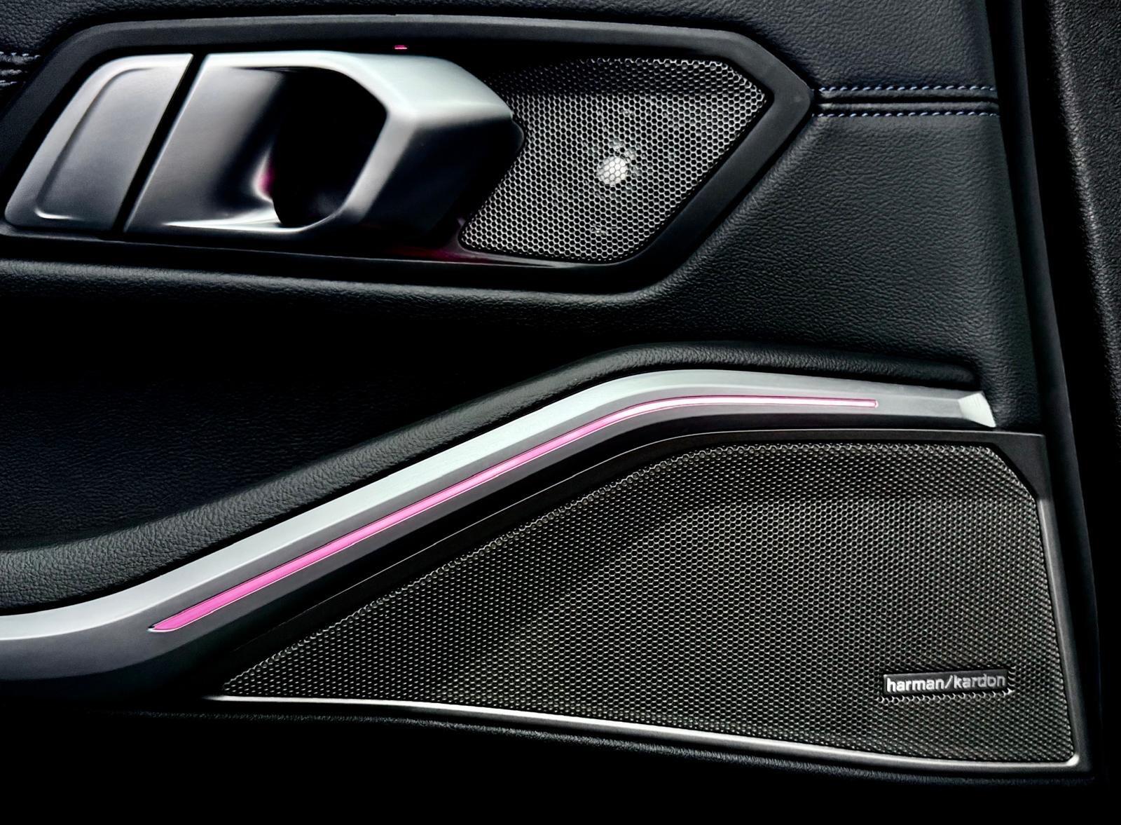 BMW 3 Series view 17