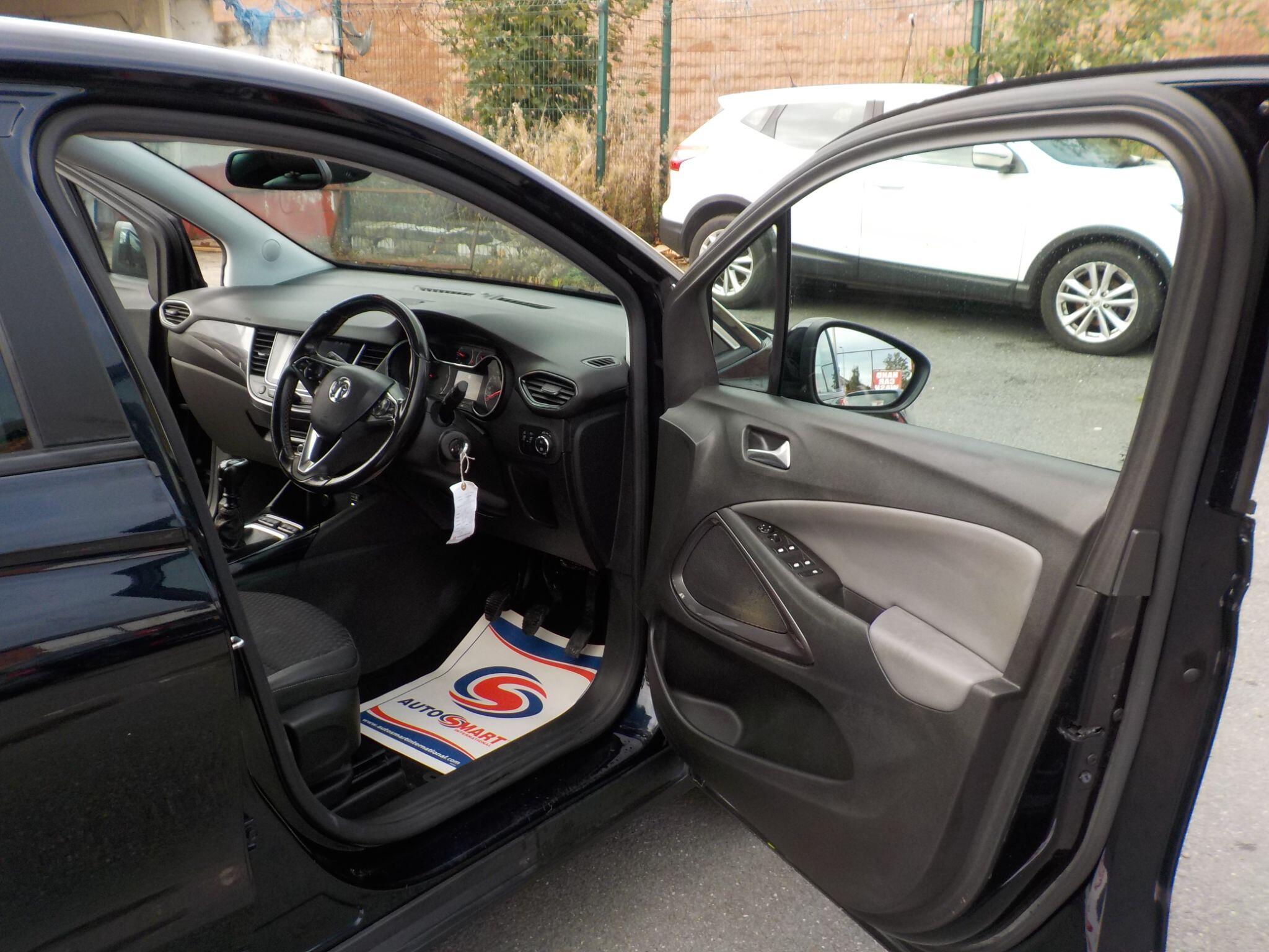 Vauxhall Crossland X 1.5 Turbo D ecoTEC Tech Line Nav Euro 6 (s/s) 5dr