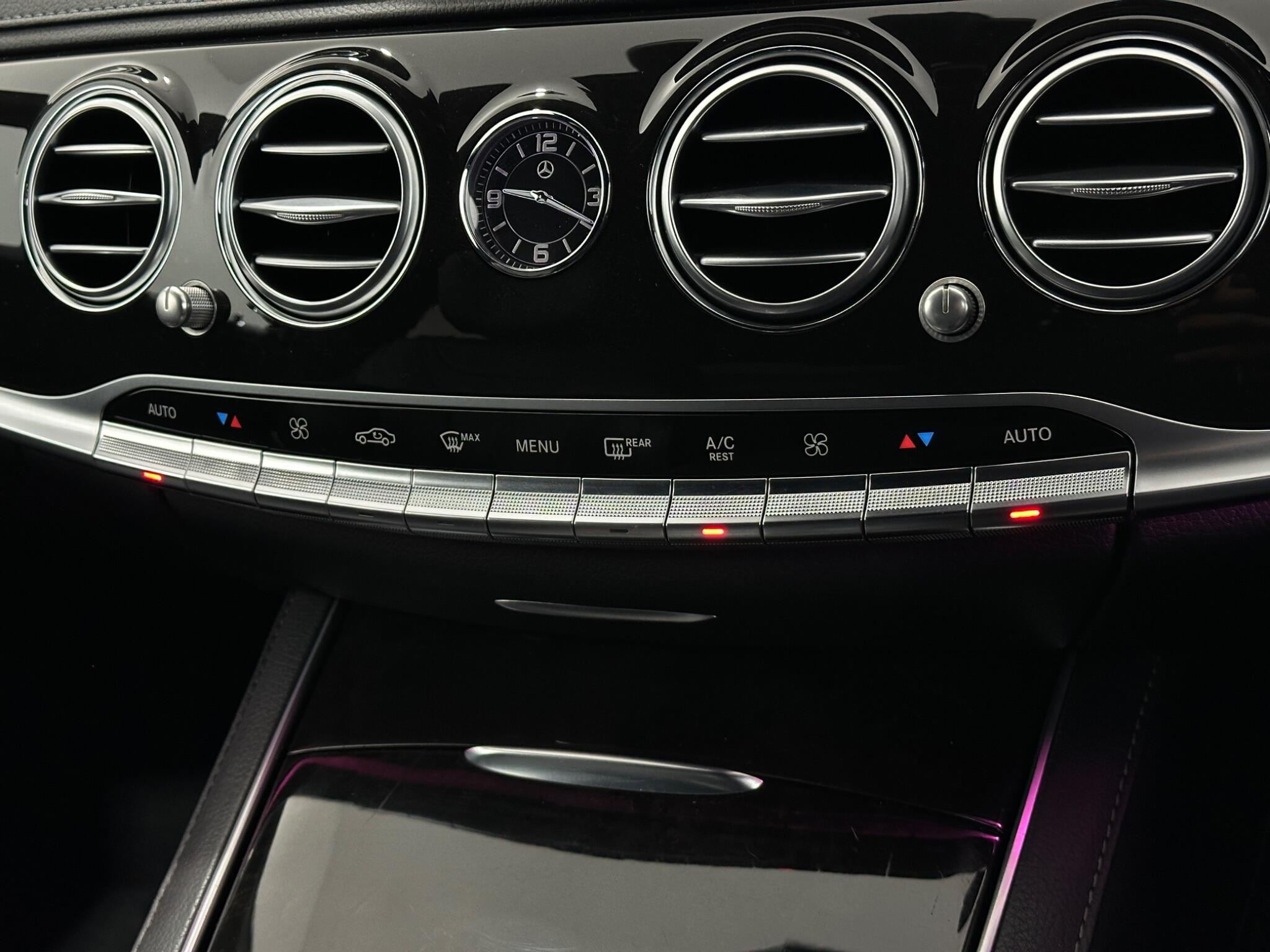 Mercedes-Benz S-Class view 23