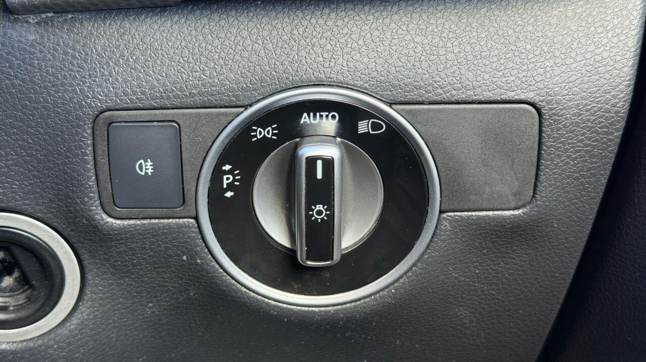 Mercedes-Benz B-Class view 31