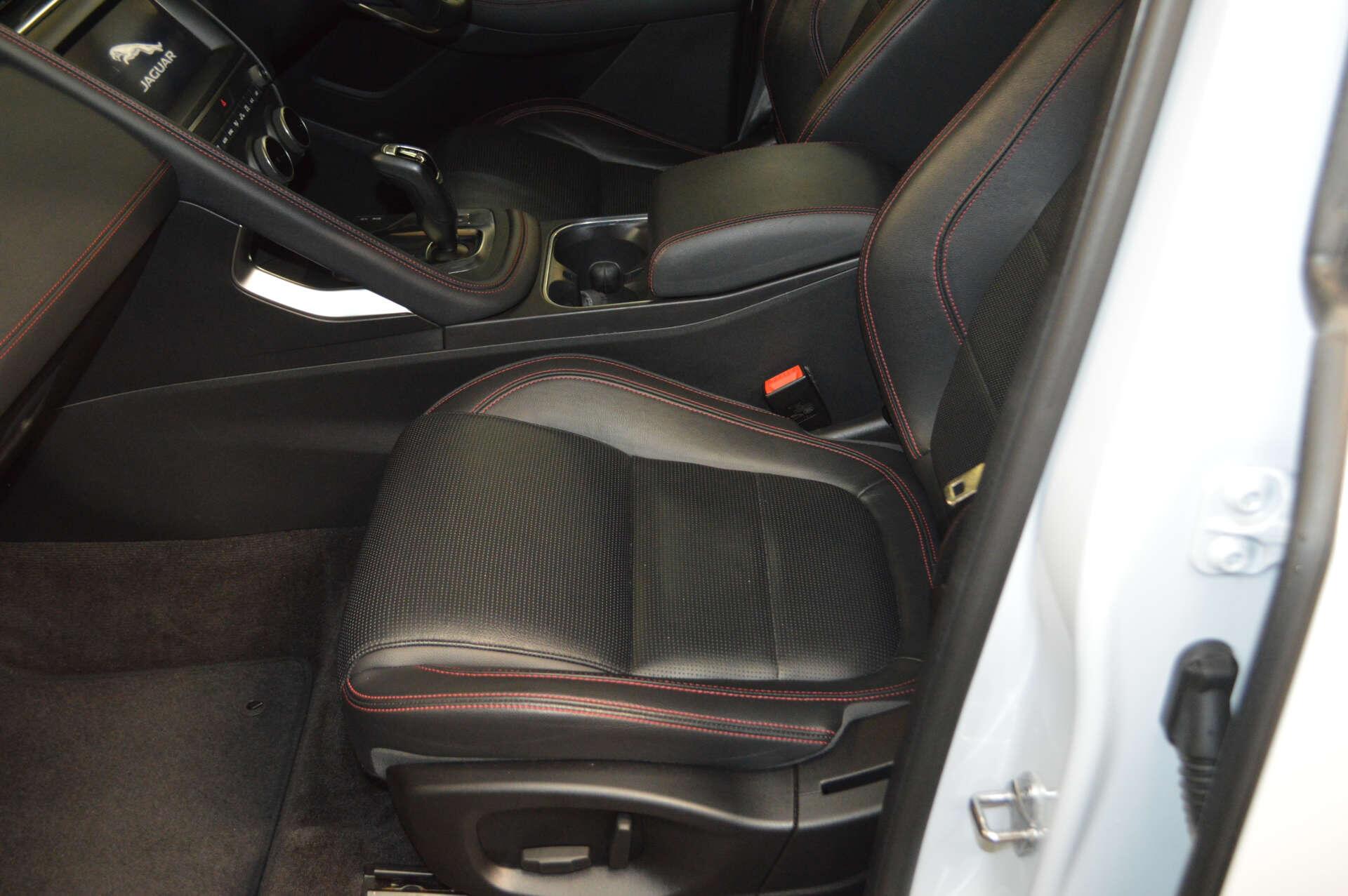 Jaguar E-Pace view 13