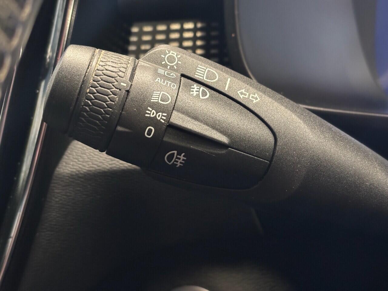 Volvo XC40 view 33