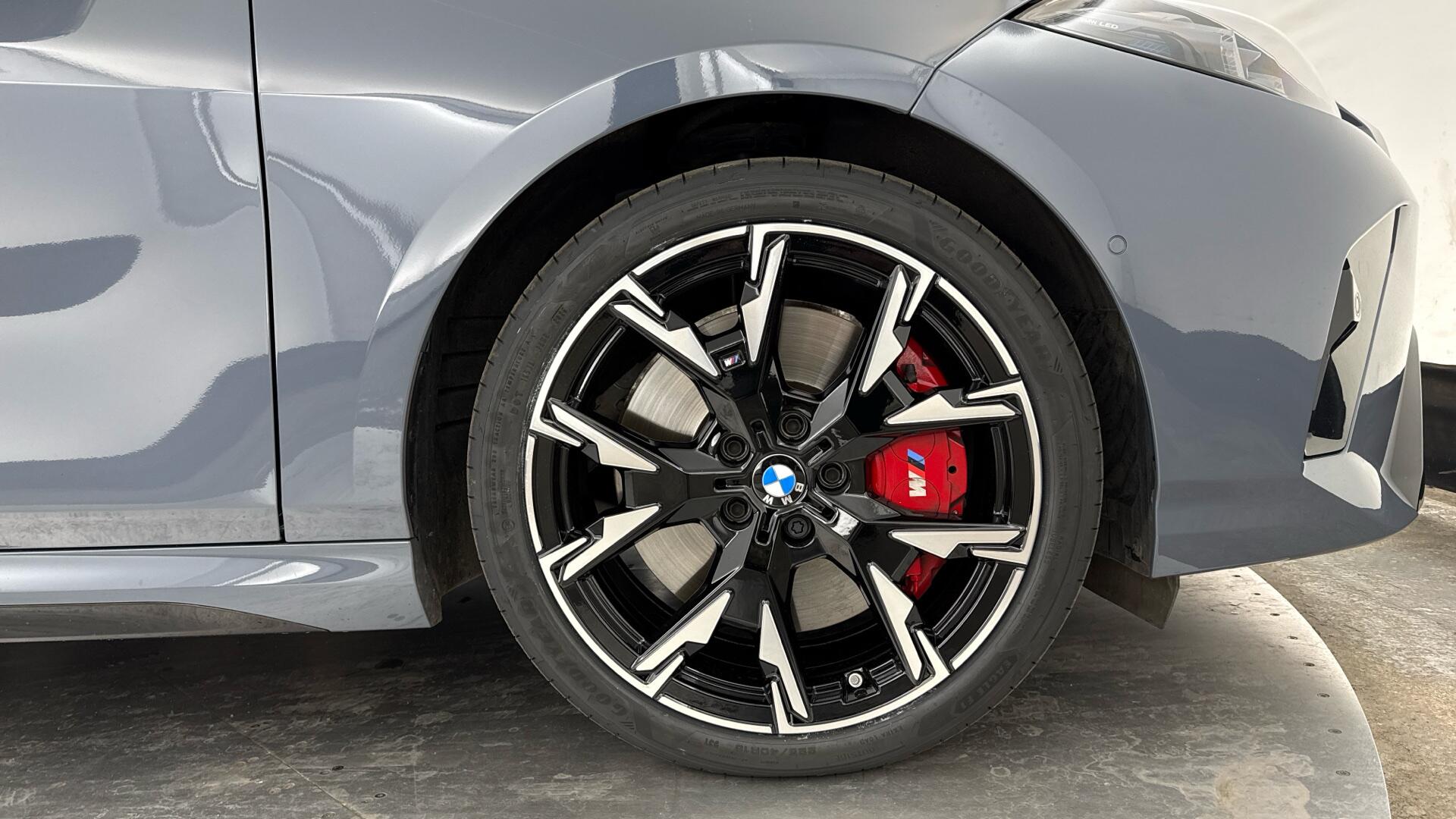 BMW 1 Series view 15
