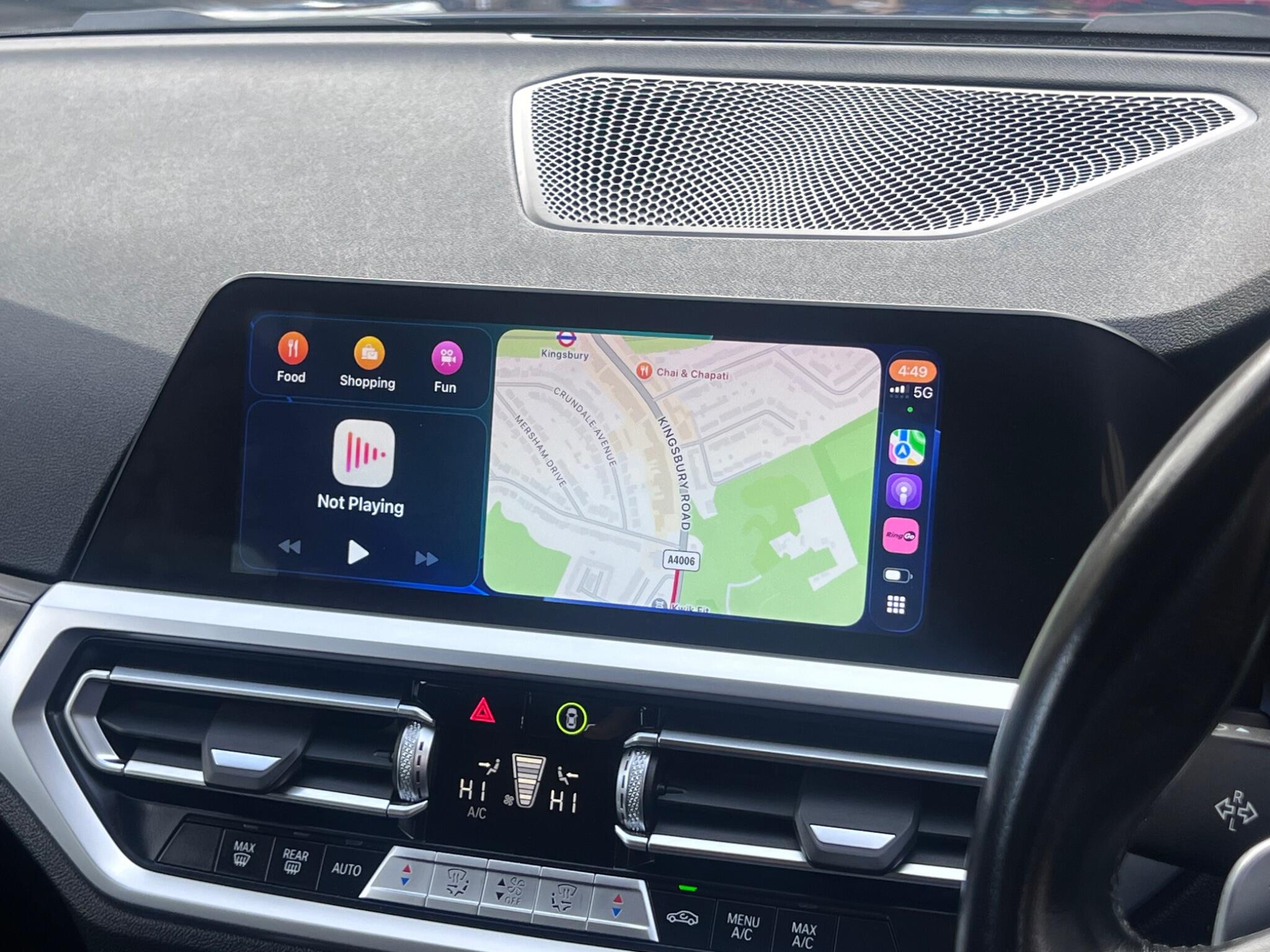 BMW 3 Series view 24