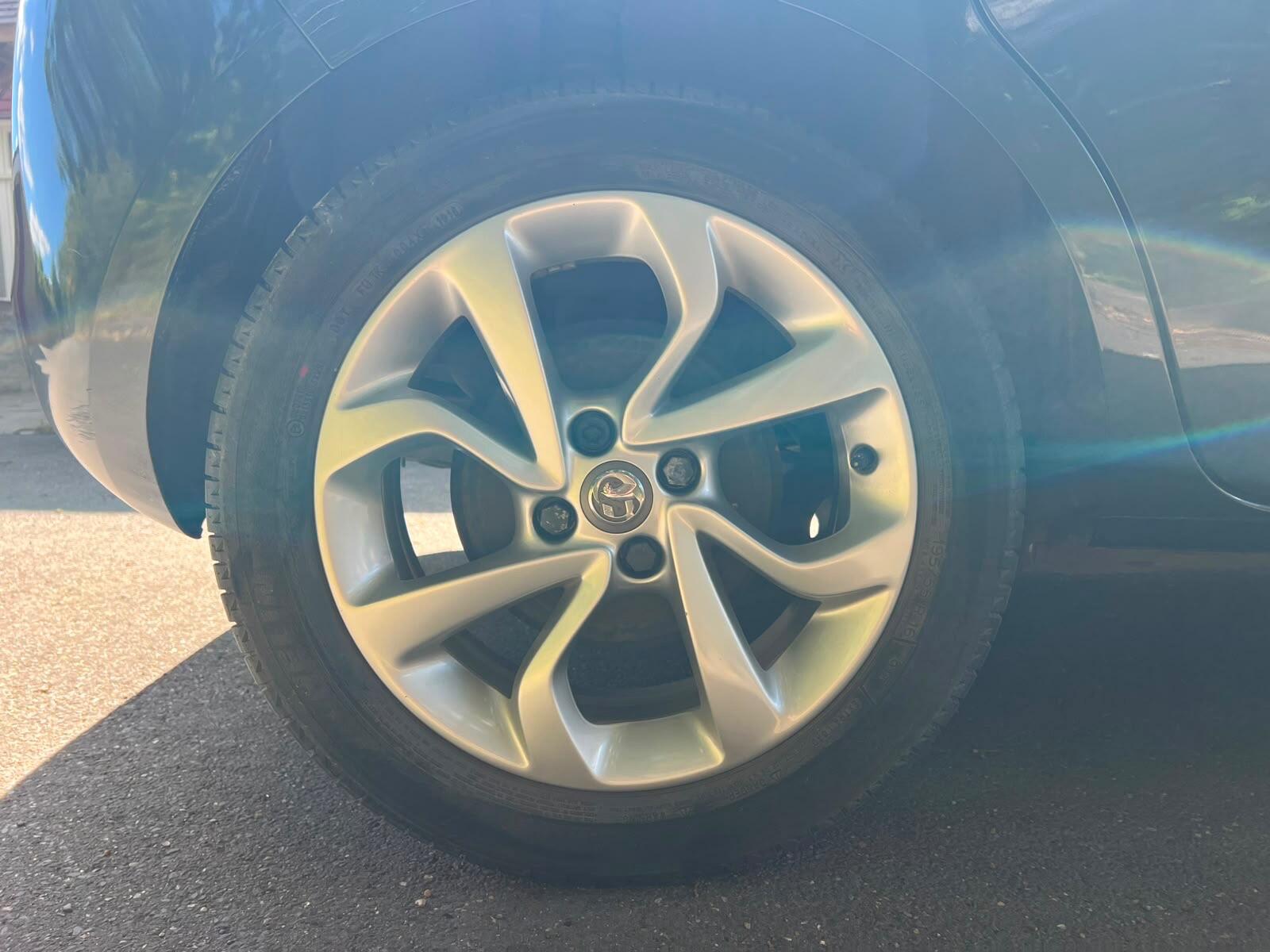 Vauxhall Corsa view 18