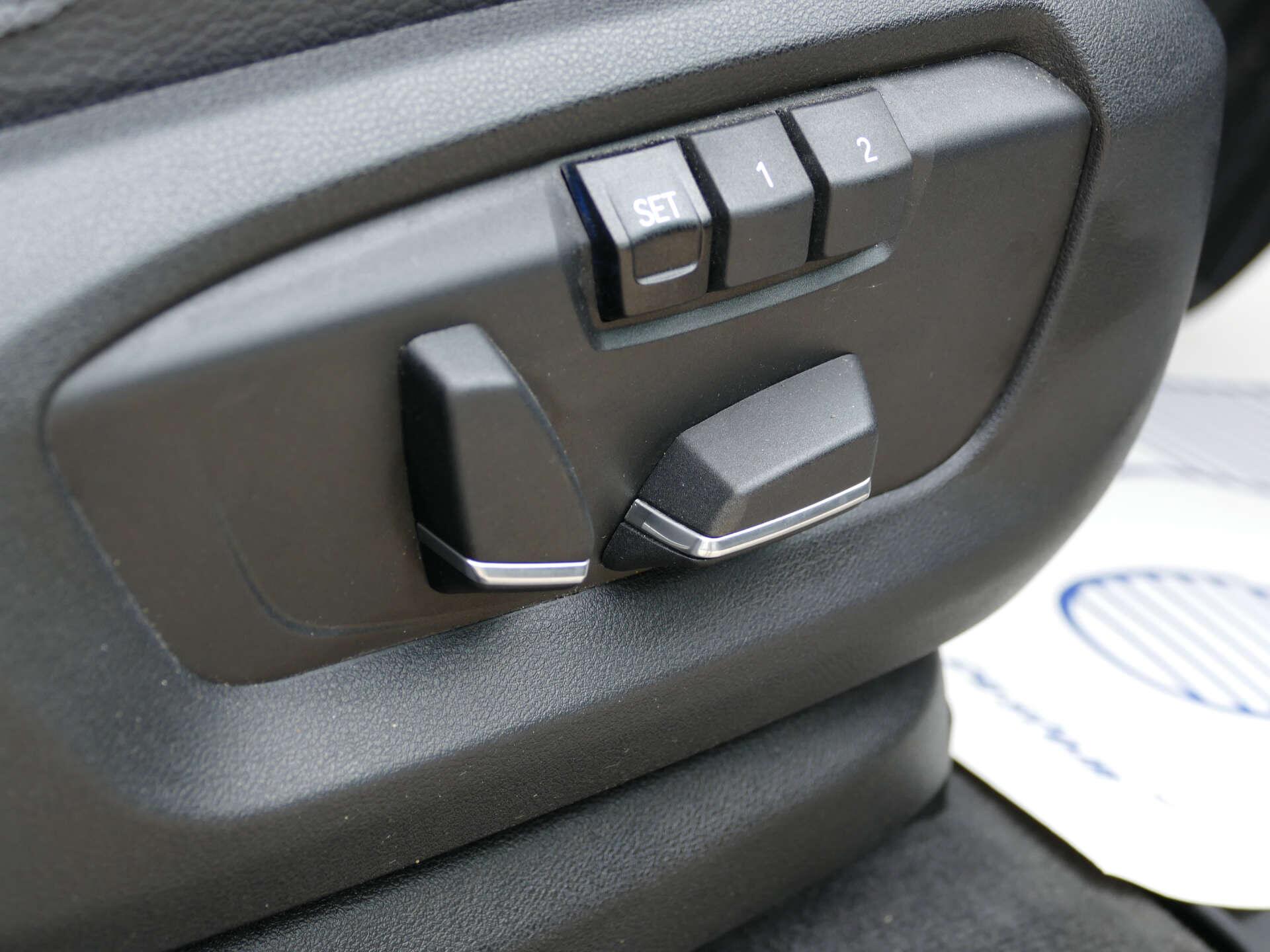 BMW X6 view 25