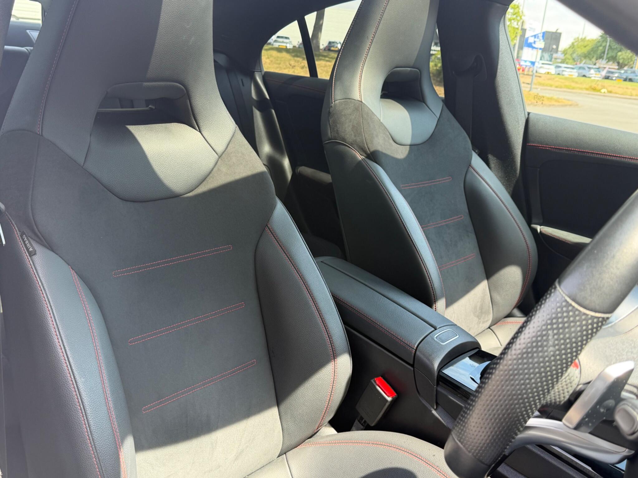 Mercedes-Benz Cla view 16