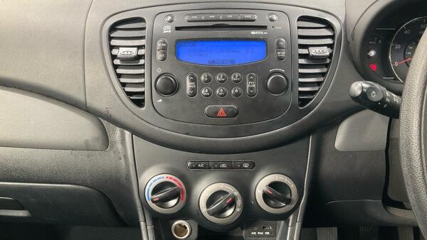 Hyundai I10 view 10
