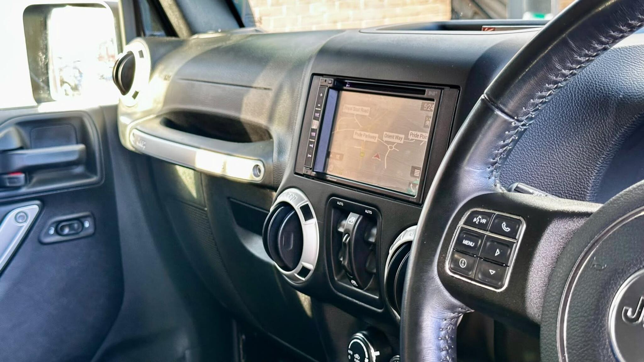 Jeep Wrangler view 43
