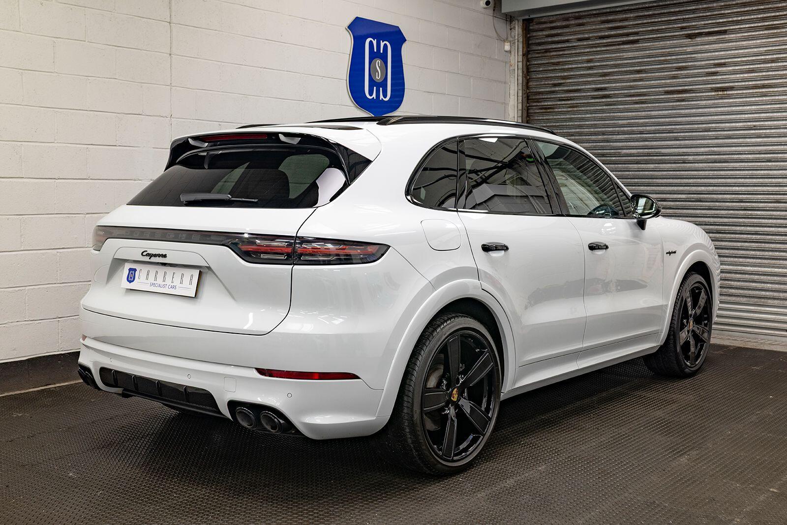 Porsche Cayenne view 4