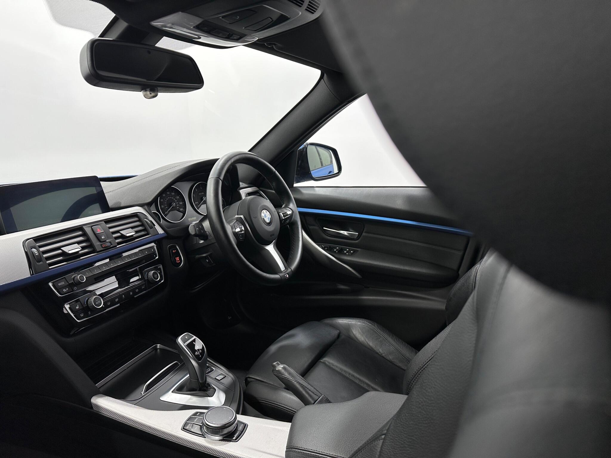 BMW 3 Series view 29