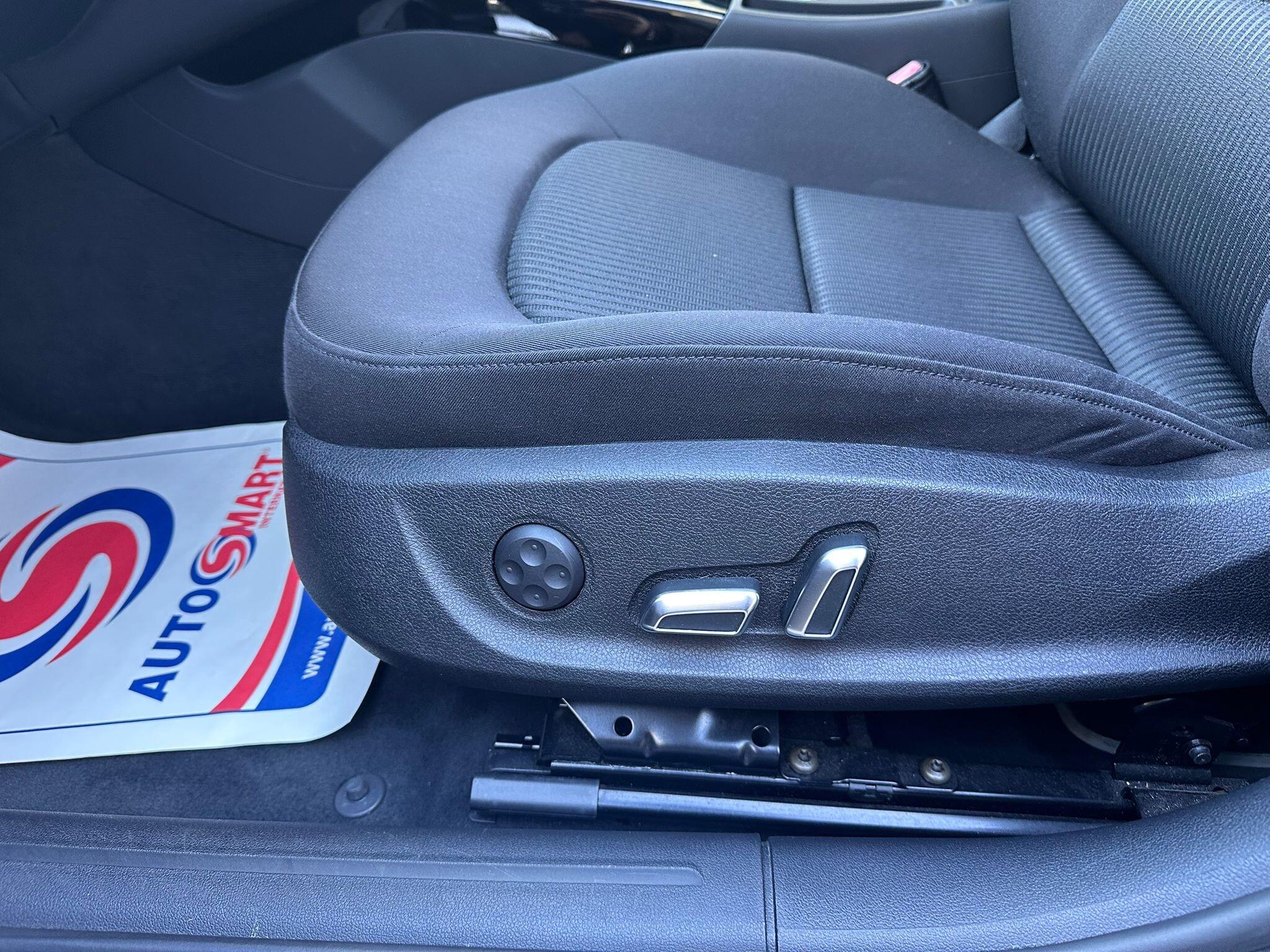 Audi A4 Avant view 45