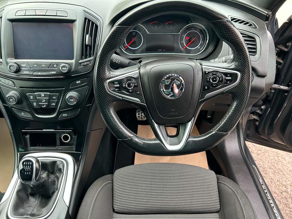 Vauxhall Insignia view 9