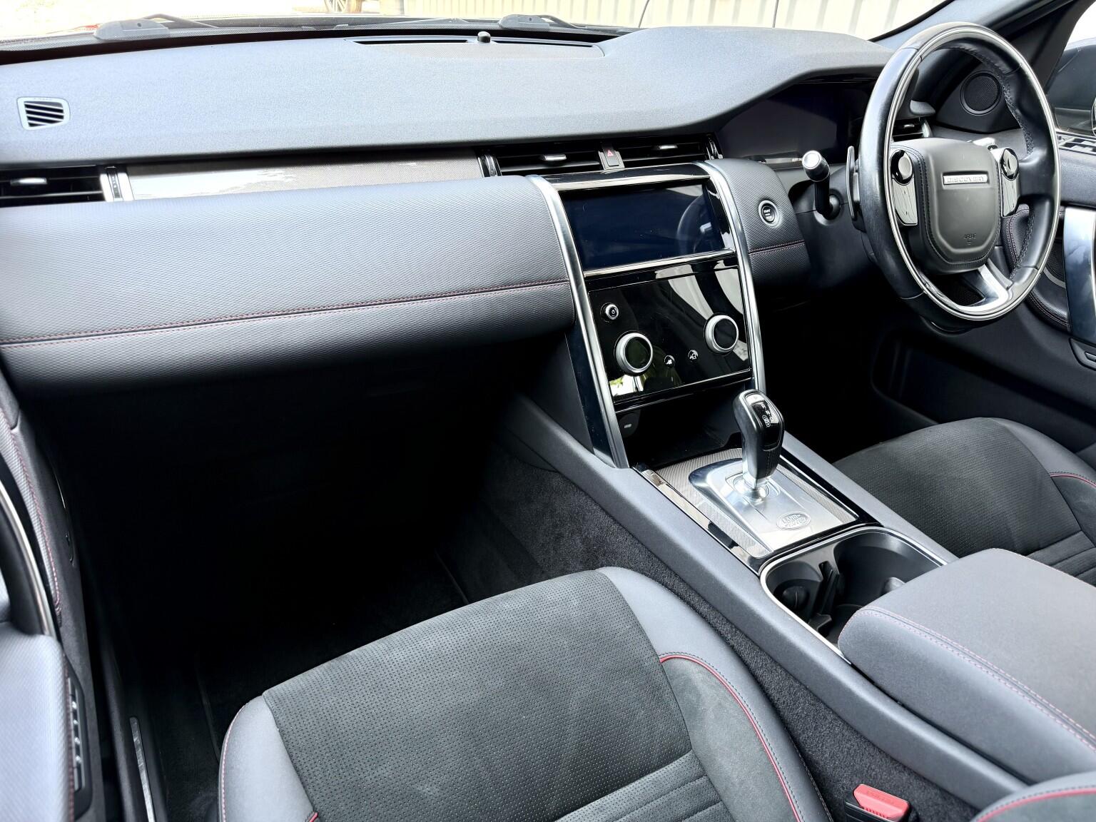 Land Rover Discovery Sport view 14