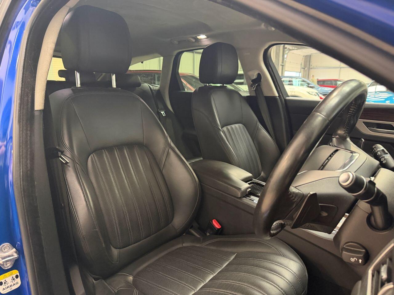 Jaguar XF view 3