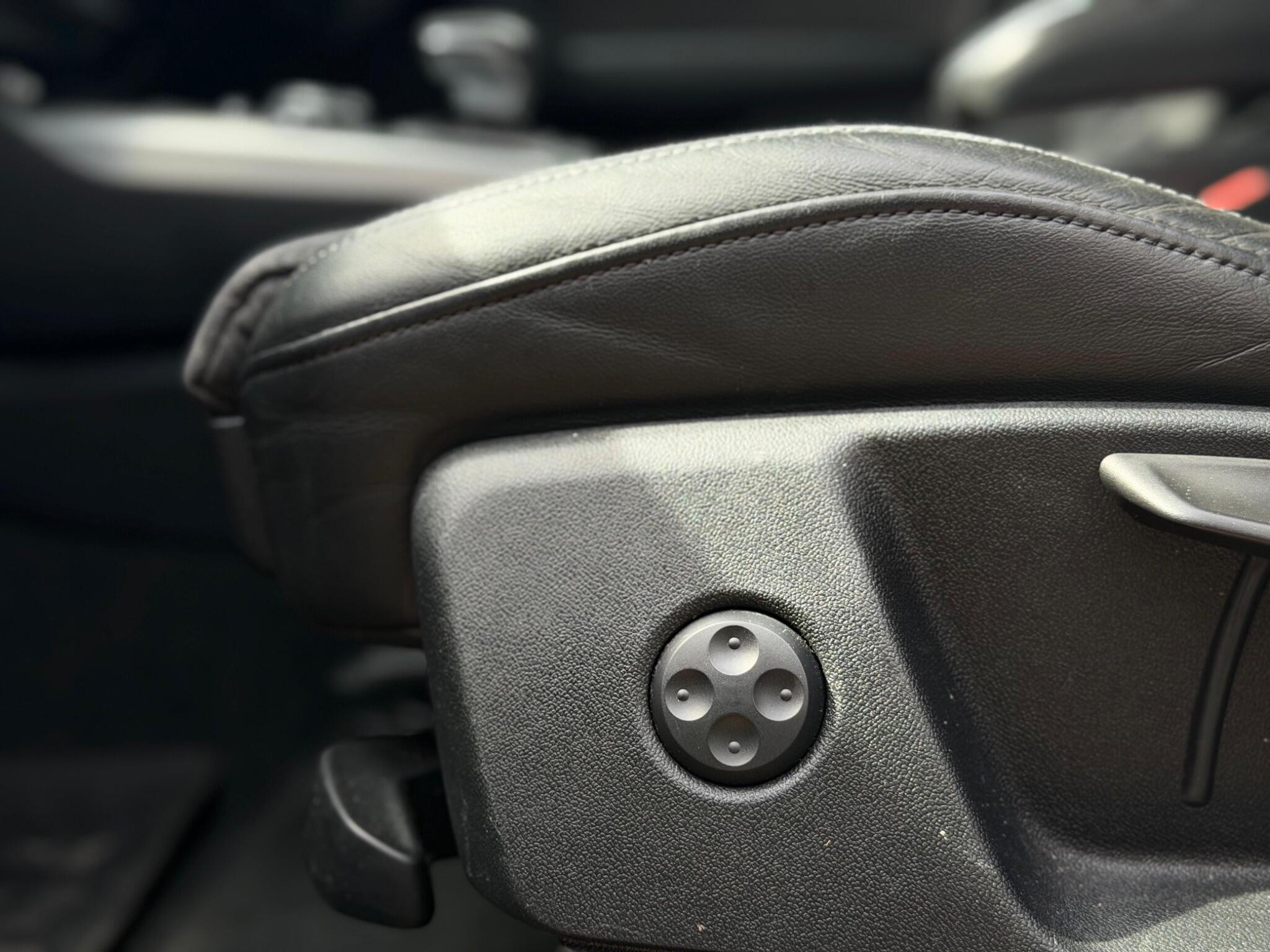 Audi Q5 view 35