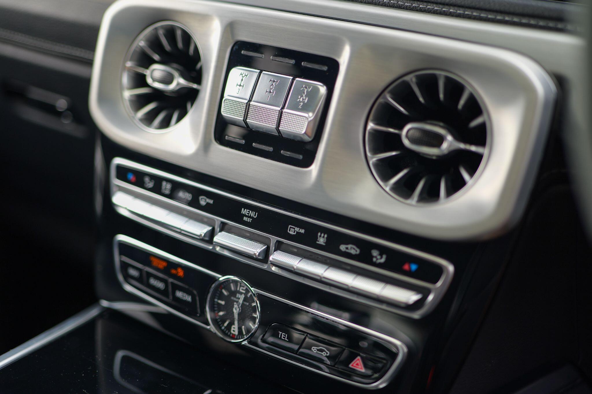 Mercedes-Benz G Class view 18
