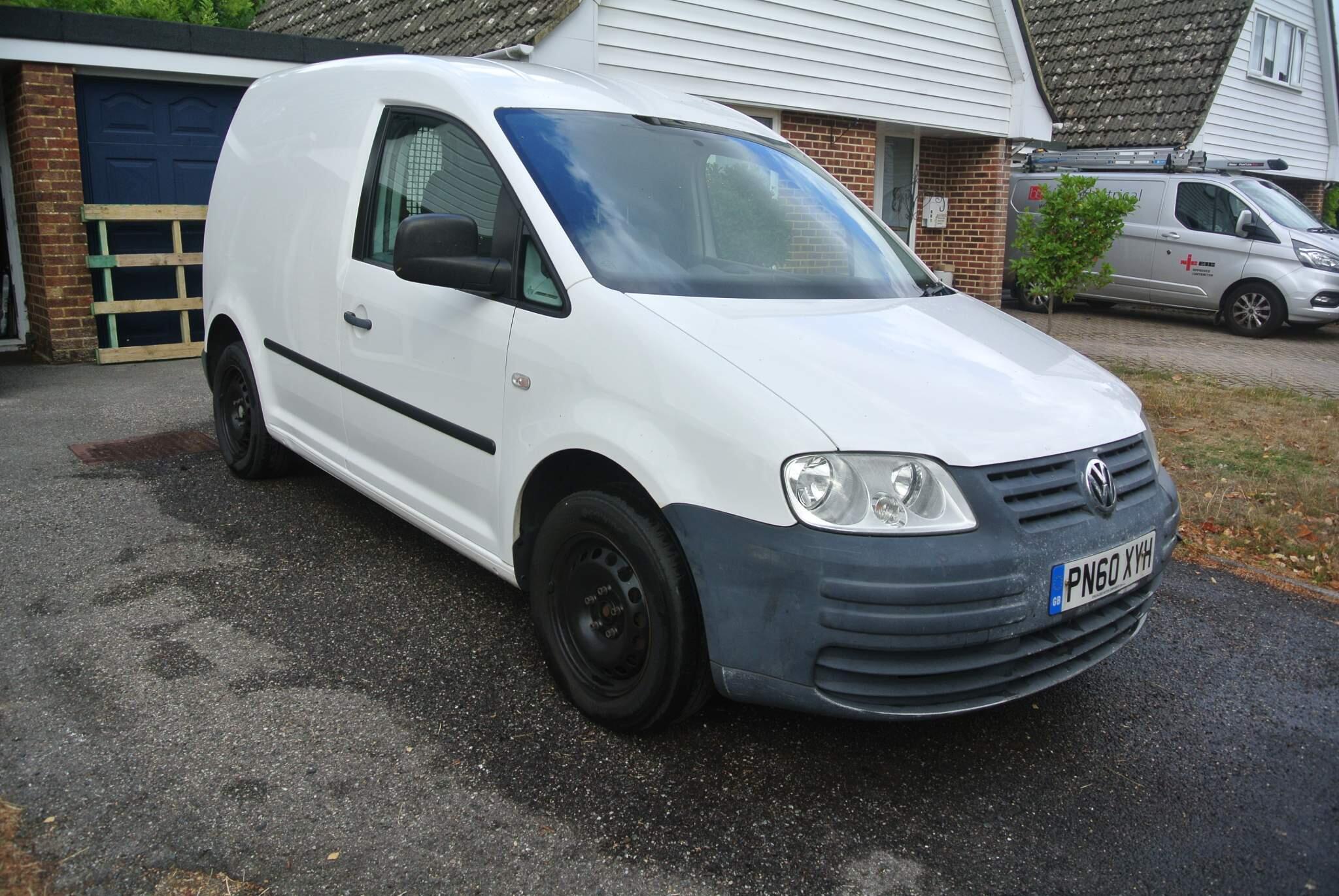 2010 White Volkswagen Caddy for sale for £1,500 No VAT in FERNDOWN, DORSET