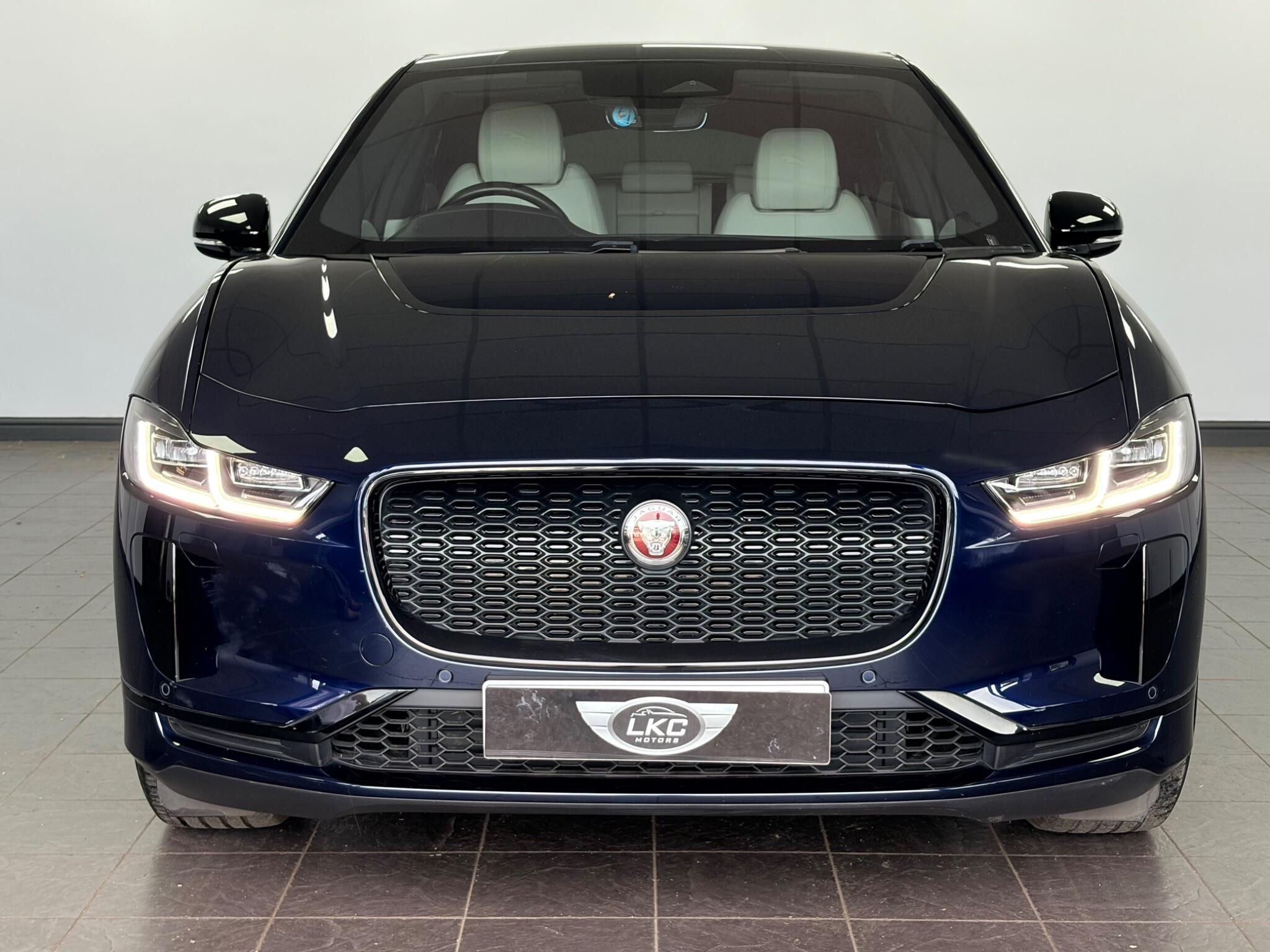 Jaguar I-Pace view 3