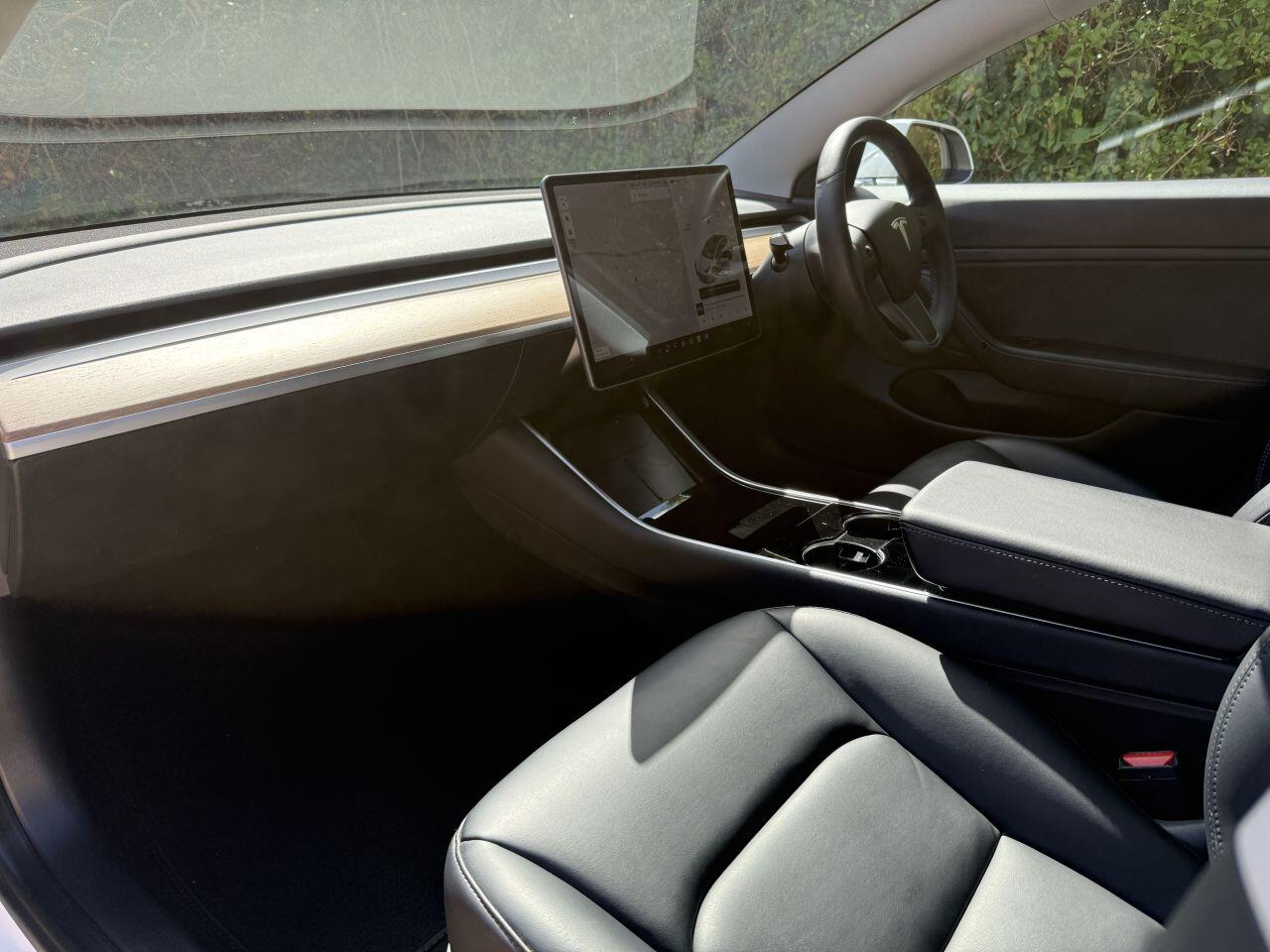 Tesla Model 3 view 14